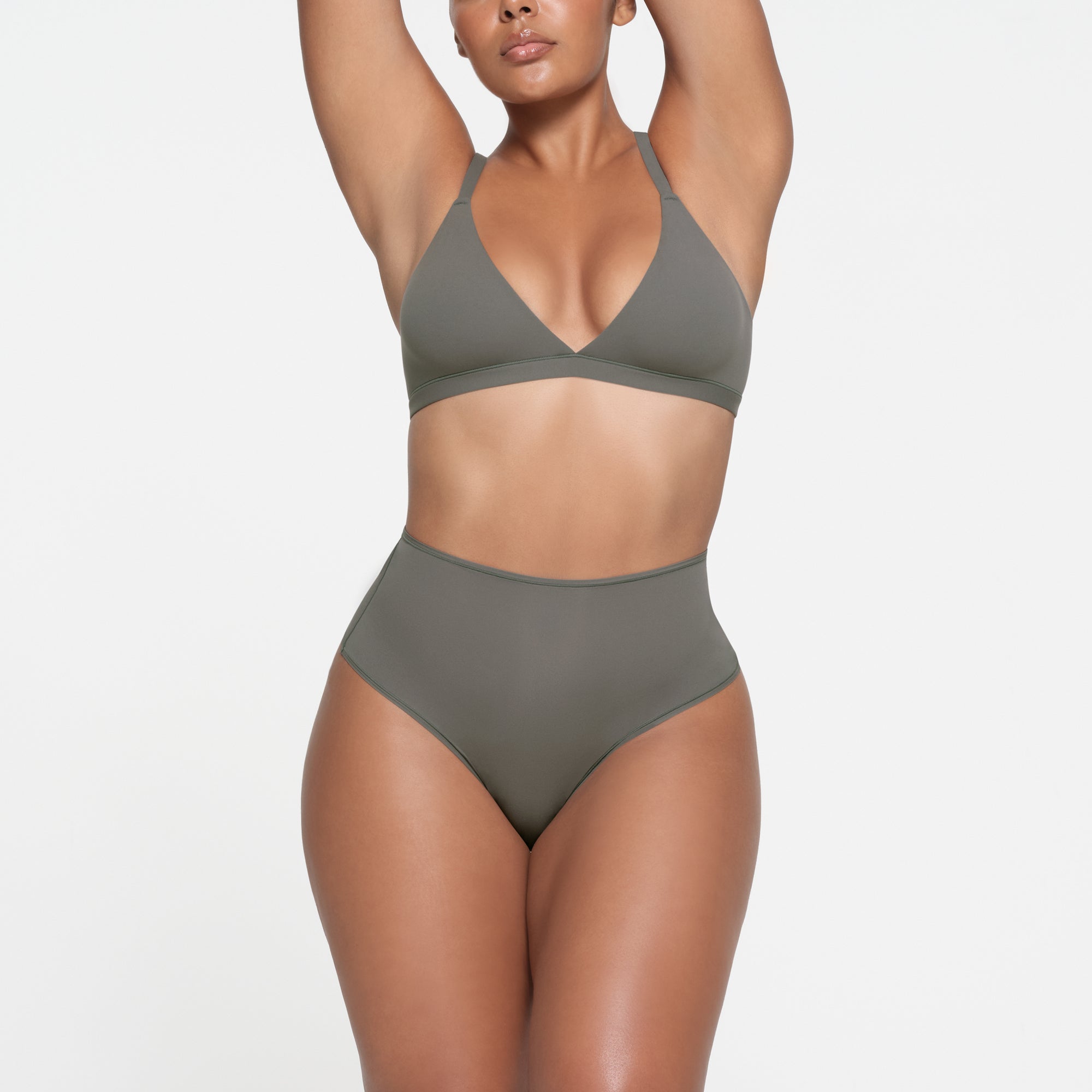 FITS EVERYBODY HIGH-WAISTED THONG | GUNMETAL