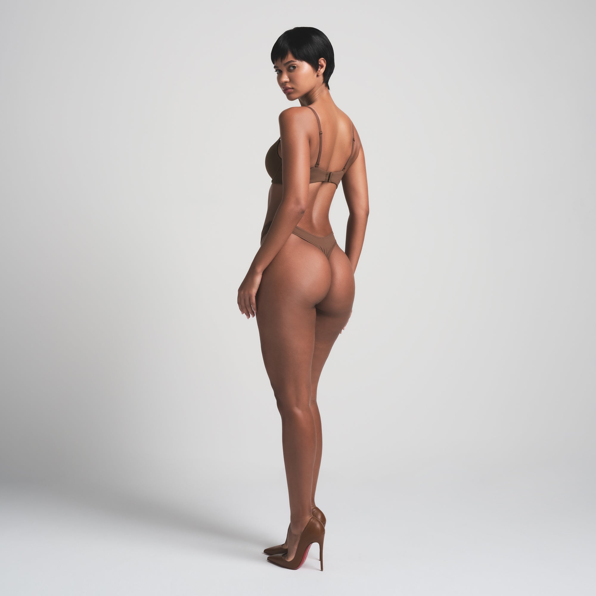 FITS EVERYBODY DIPPED FRONT THONG | JASPER - Image 2