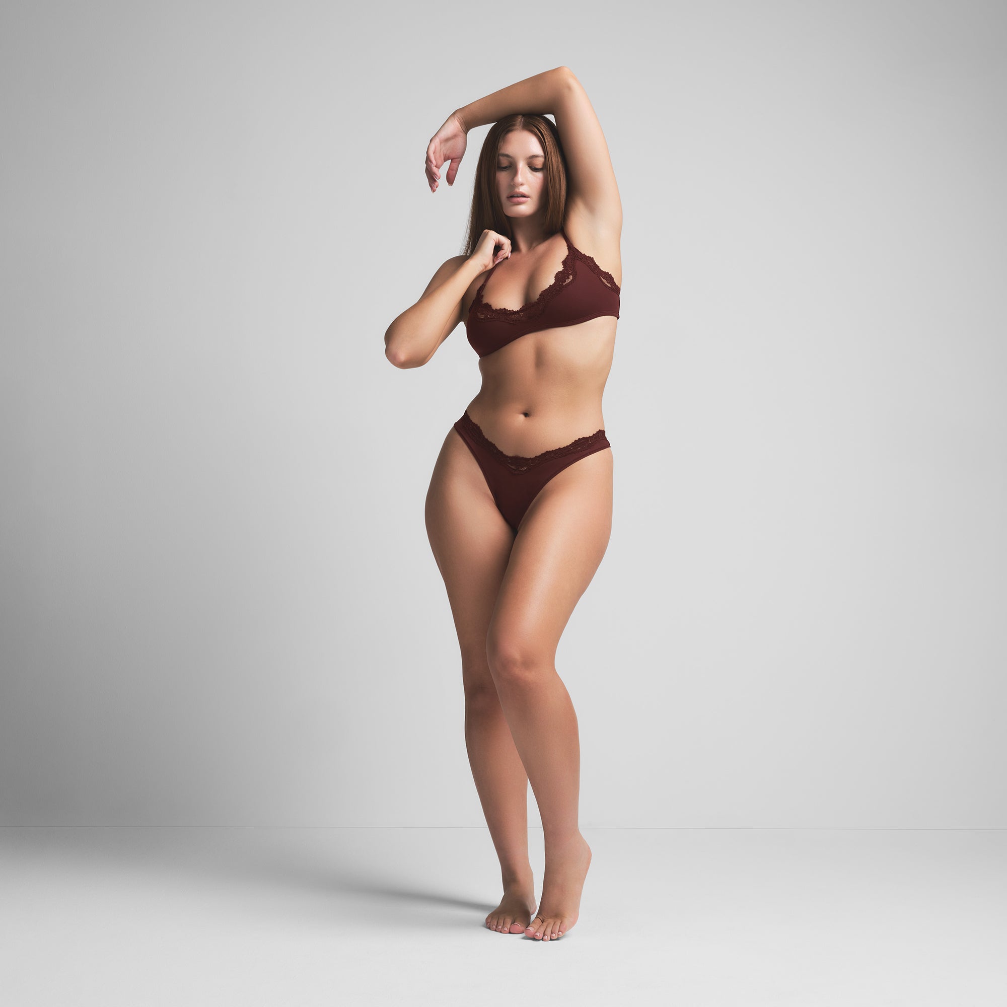 FITS EVERYBODY LACE DIPPED THONG | OXBLOOD