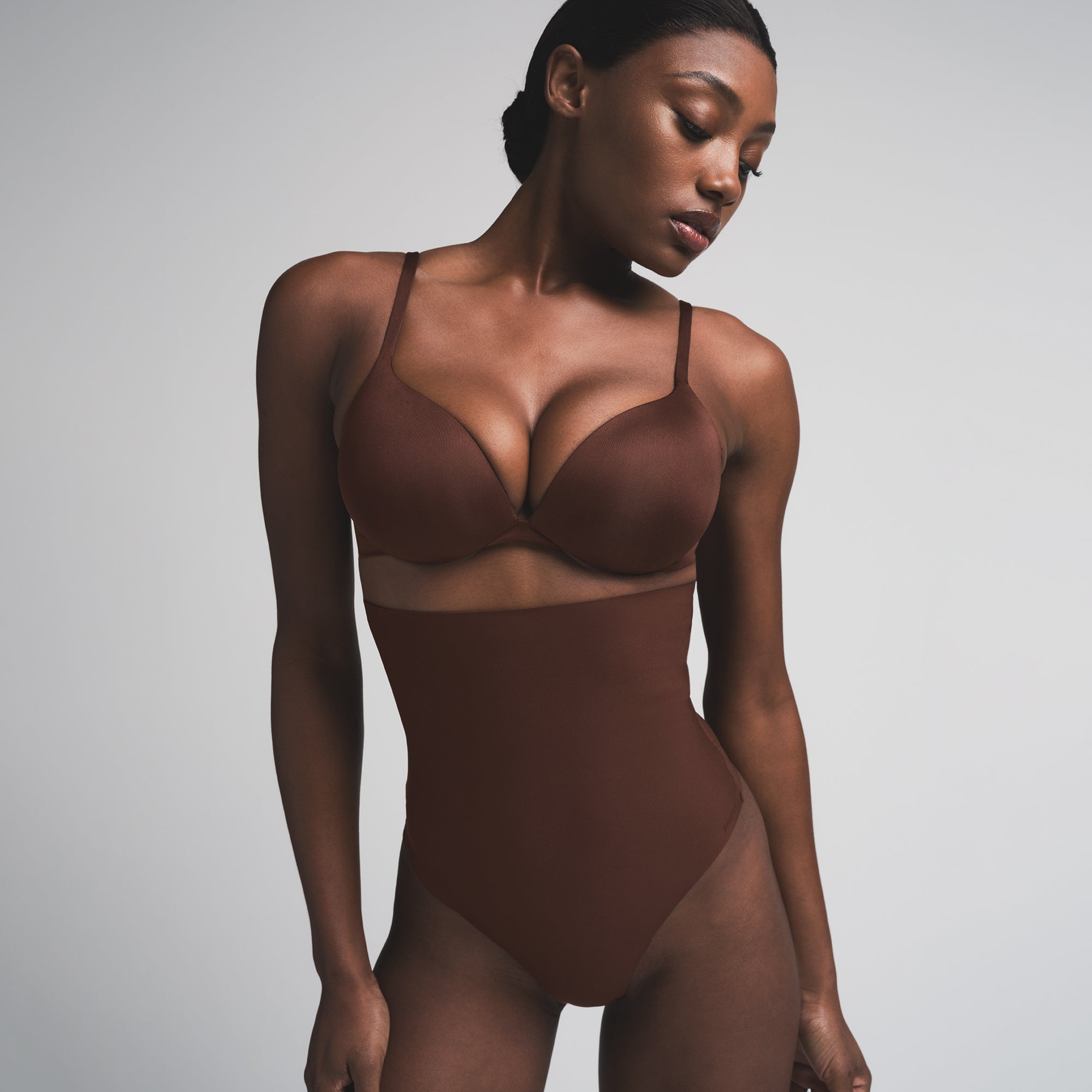 SKIMS BODY CORE SCULPT HIGH-WAISTED THONG | COCOA - Image 3