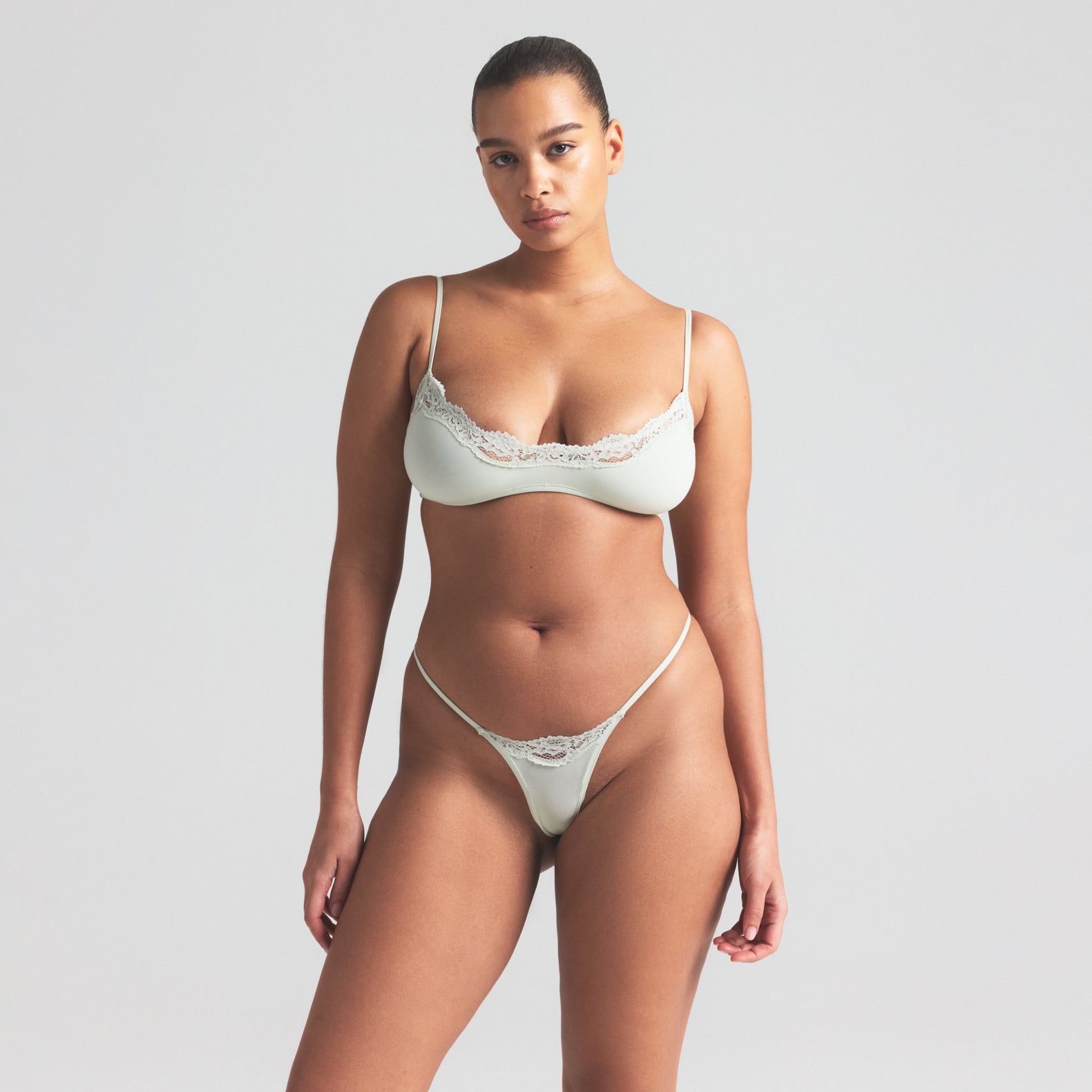 FITS EVERYBODY LACE STRING THONG | SPEARMINT