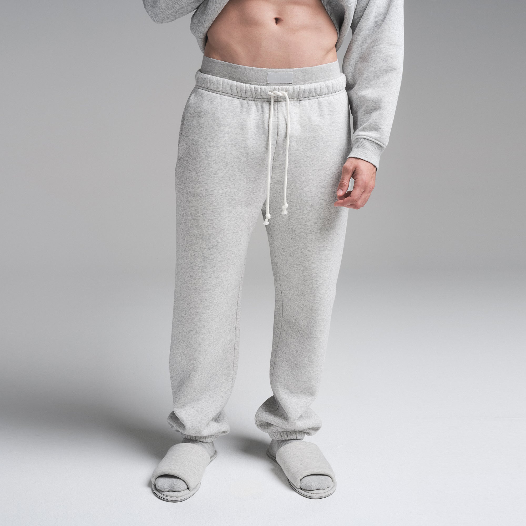 FLEECE LOUNGE MENS RELAXED JOGGER | LIGHT HEATHER GREY - Image 2