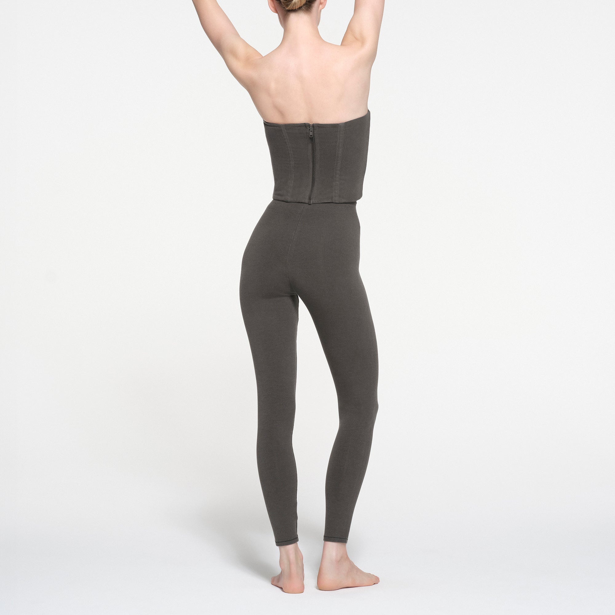 OUTDOOR HIGH-WAISTED LEGGING | WASHED ONYX - Image 3