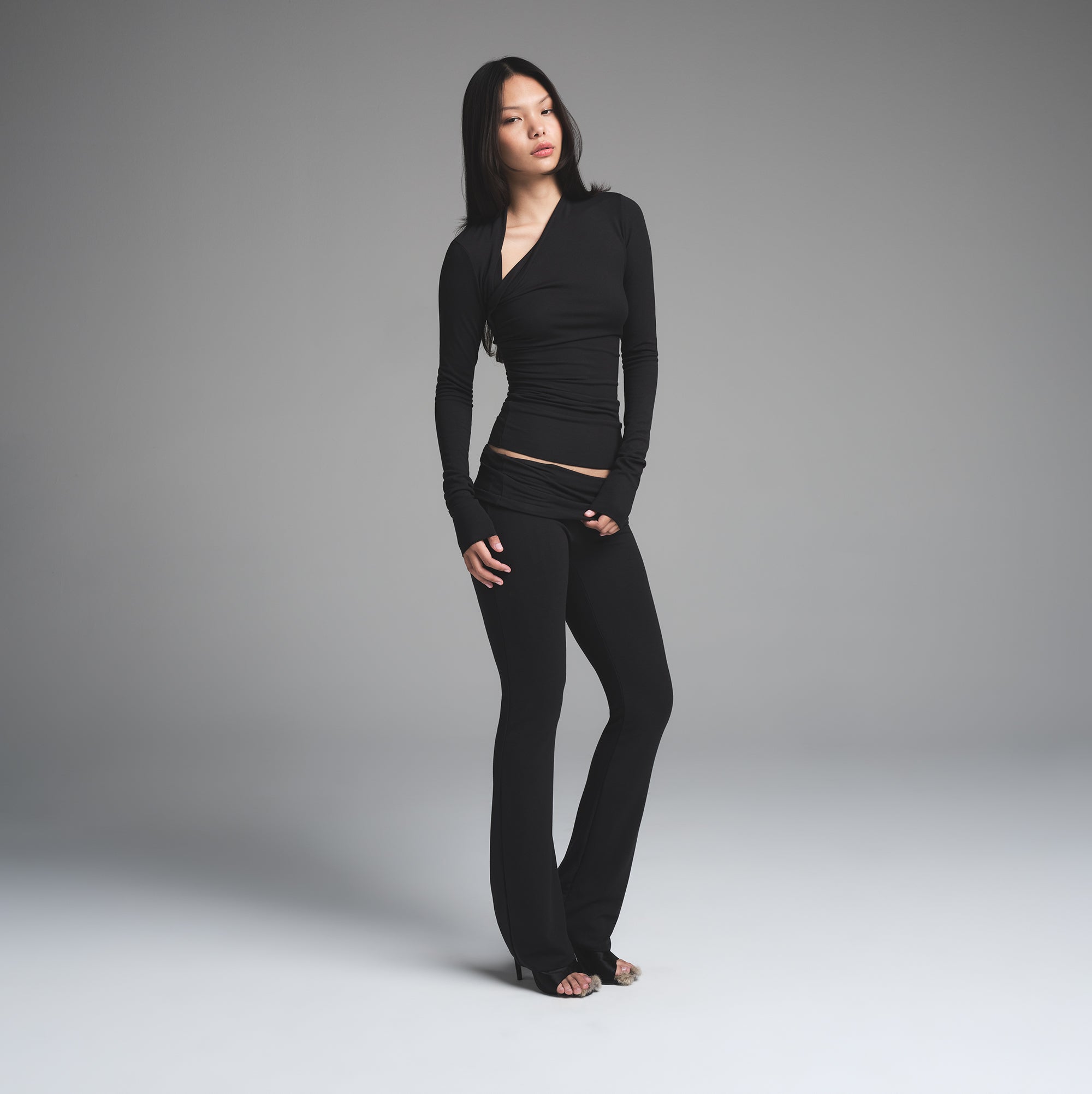 SKIMS CLOUD FOLDOVER PANT | ONYX - Image 3