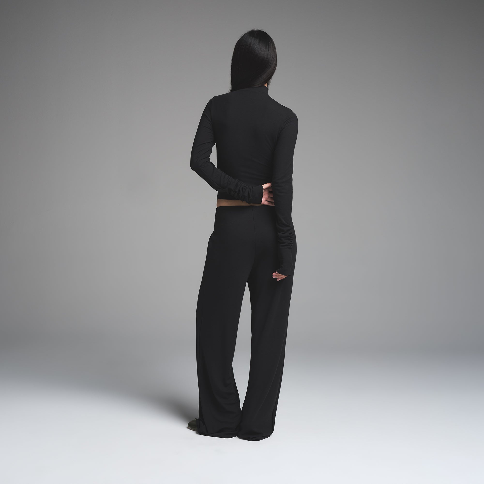 SKIMS CLOUD STRAIGHT LEG PANT | ONYX - Image 3