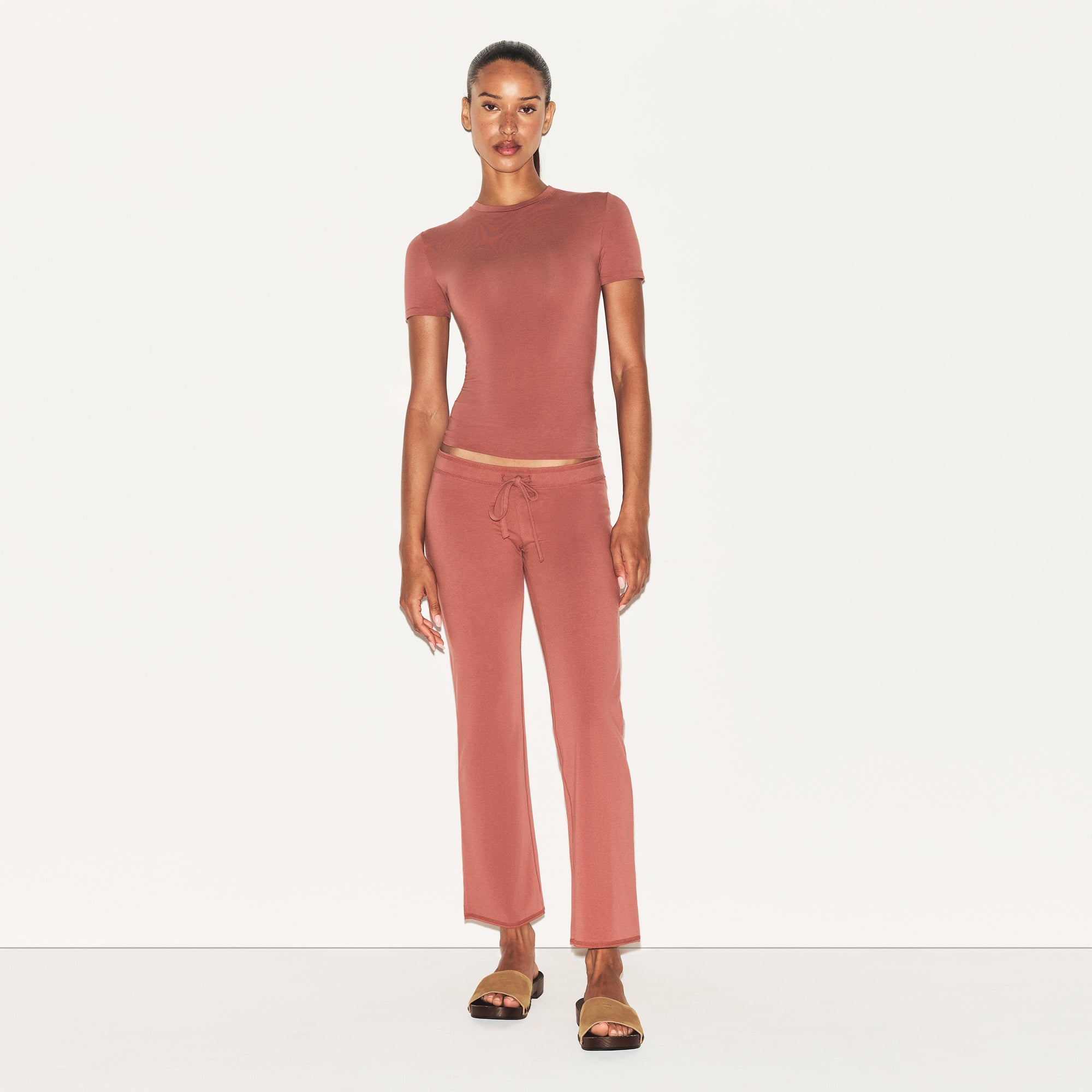 COTTON JERSEY LOW RISE CROP PANT | REDWOOD