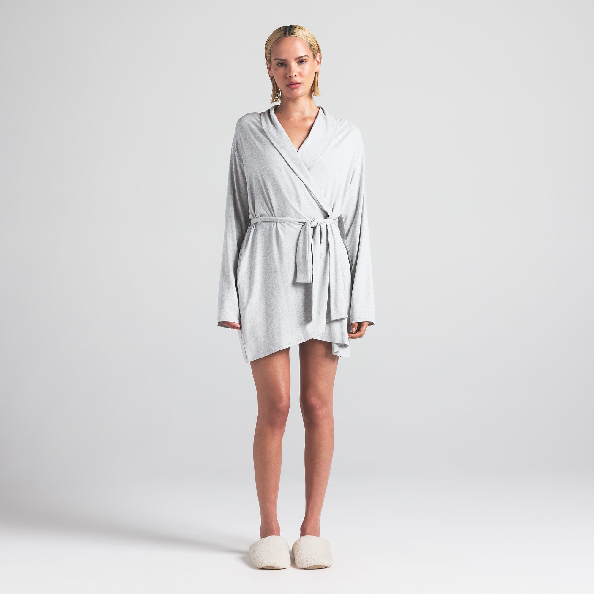 SKIMS SLEEP SHORT ROBE | LIGHT HEATHER GREY
