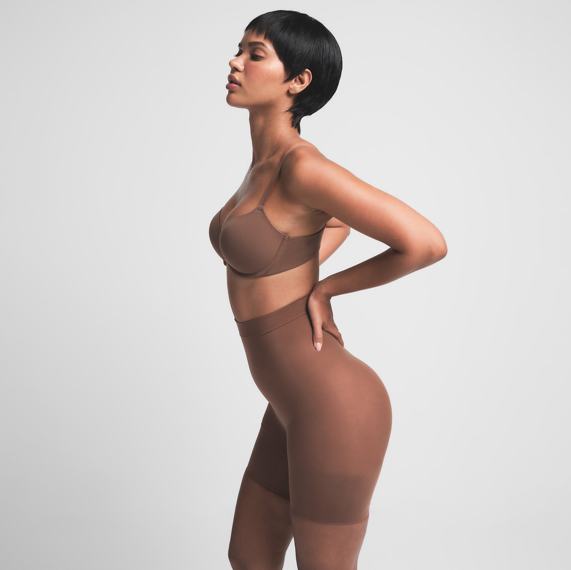 SHEER SEAMLESS HIGH-WAISTED MID THIGH SHORT | JASPER - Image 3