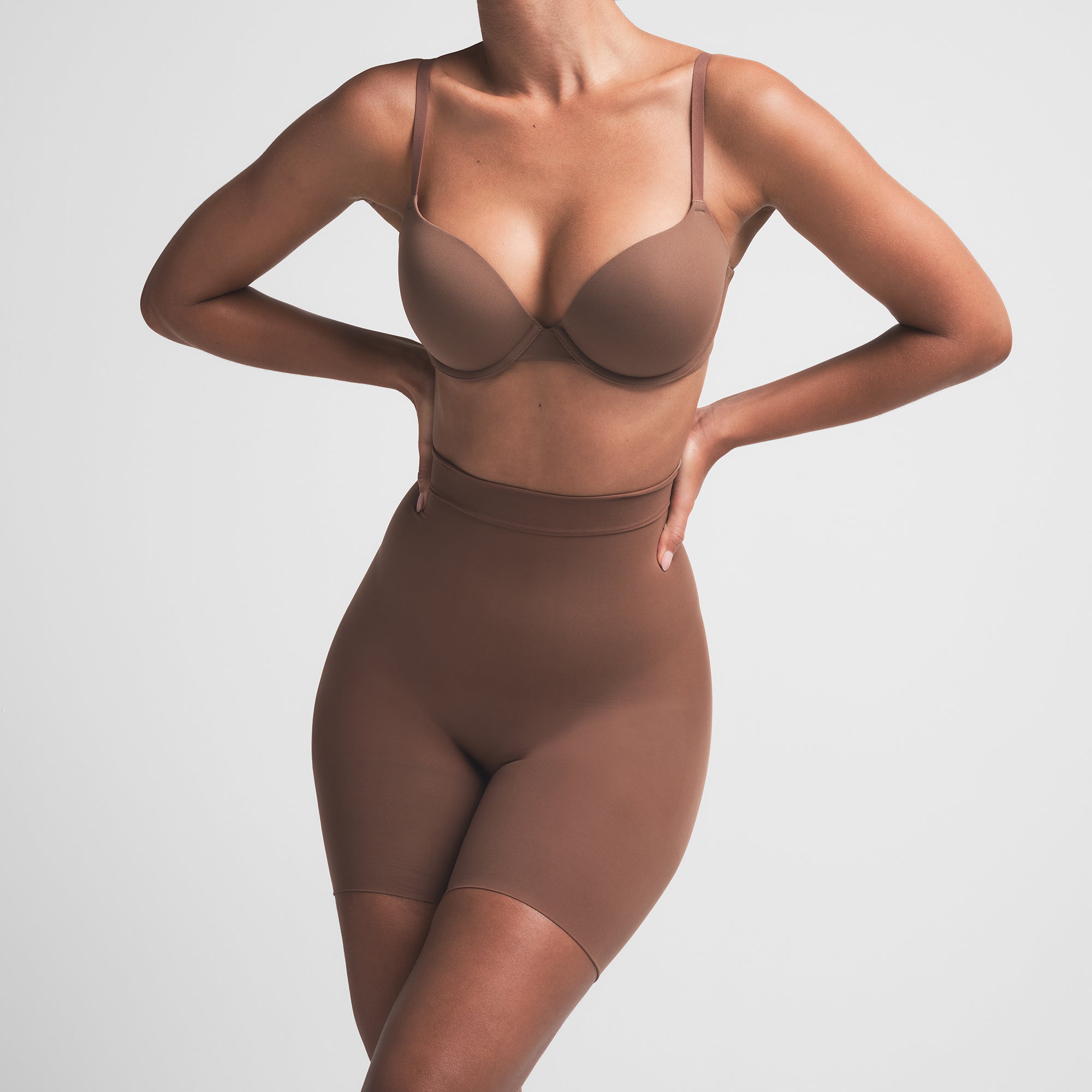 SHEER SEAMLESS HIGH-WAISTED MID THIGH SHORT | JASPER - Image 2