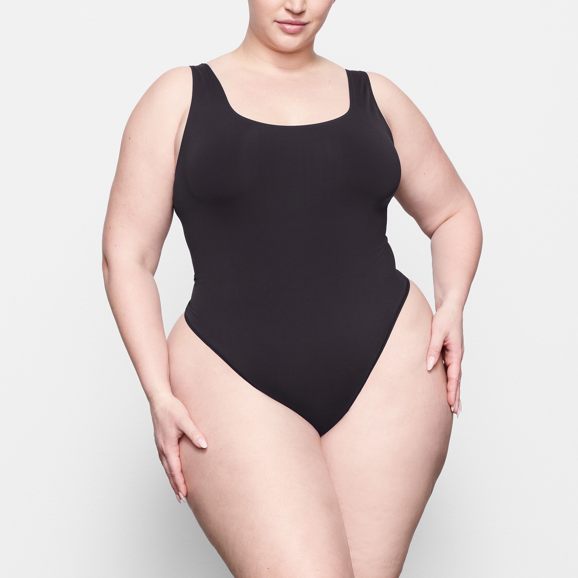 SOFT SMOOTHING SEAMLESS THONG BODYSUIT | ONYX