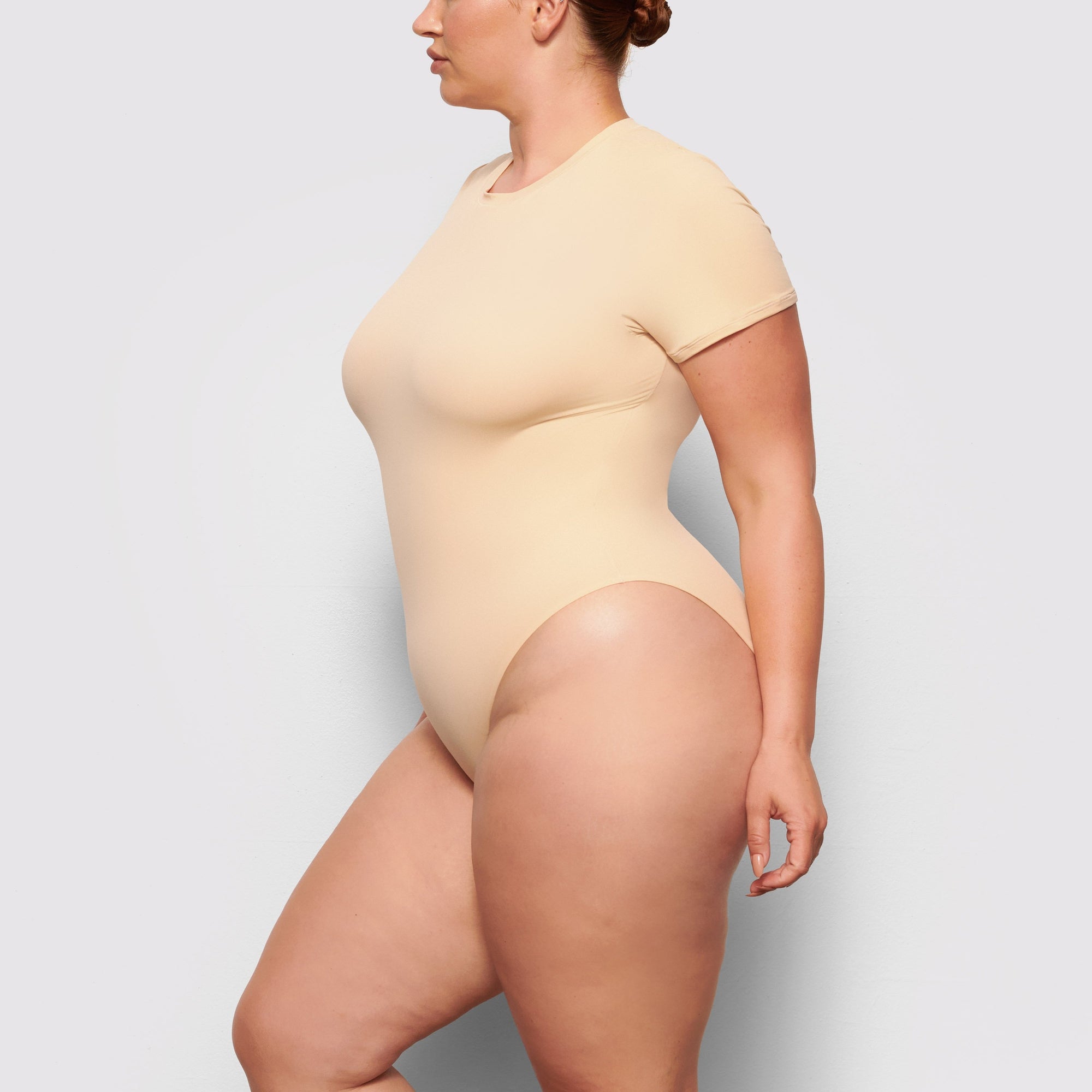 FITS EVERYBODY T-SHIRT BODYSUIT | SAND - Image 2