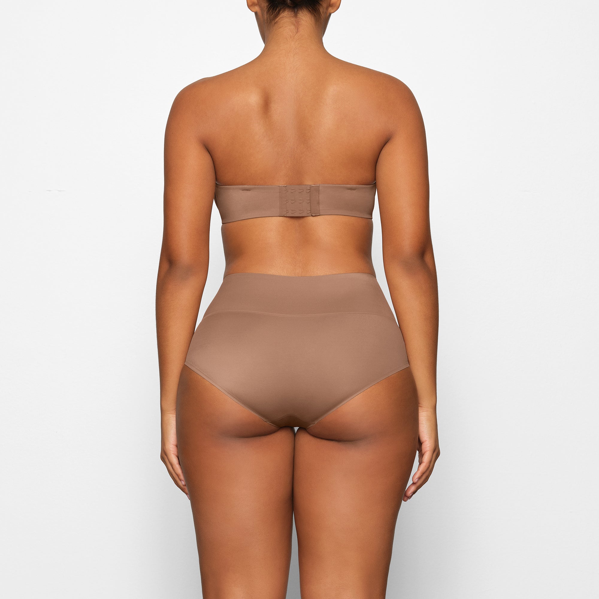SMOOTHING INTIMATES UNLINED STRAPLESS BRA | SIENNA - Image 3