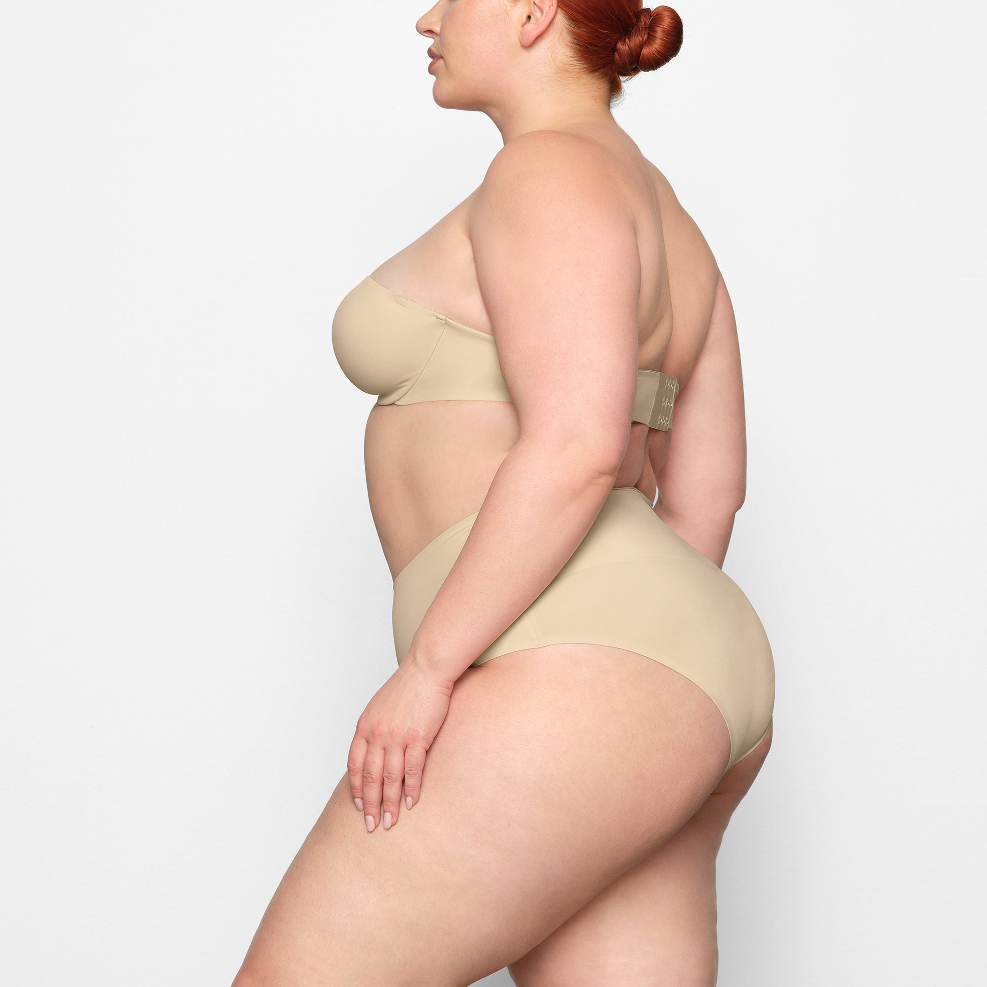 SMOOTHING INTIMATES UNLINED STRAPLESS BRA | SAND - Image 2