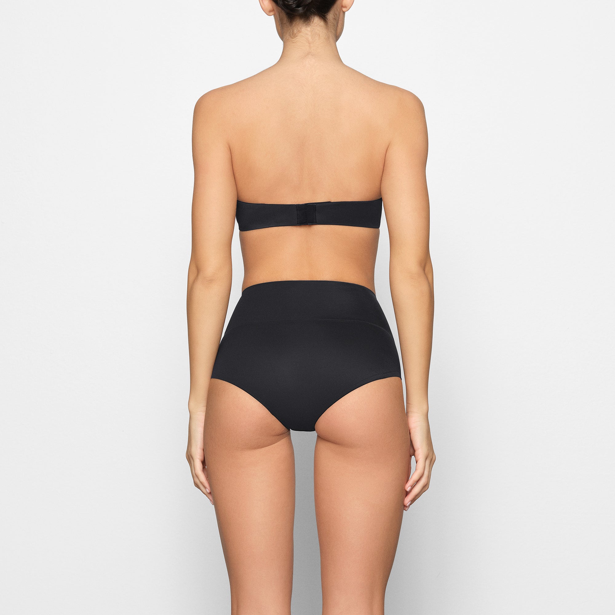 SMOOTHING INTIMATES UNLINED STRAPLESS BRA | ONYX - Image 3