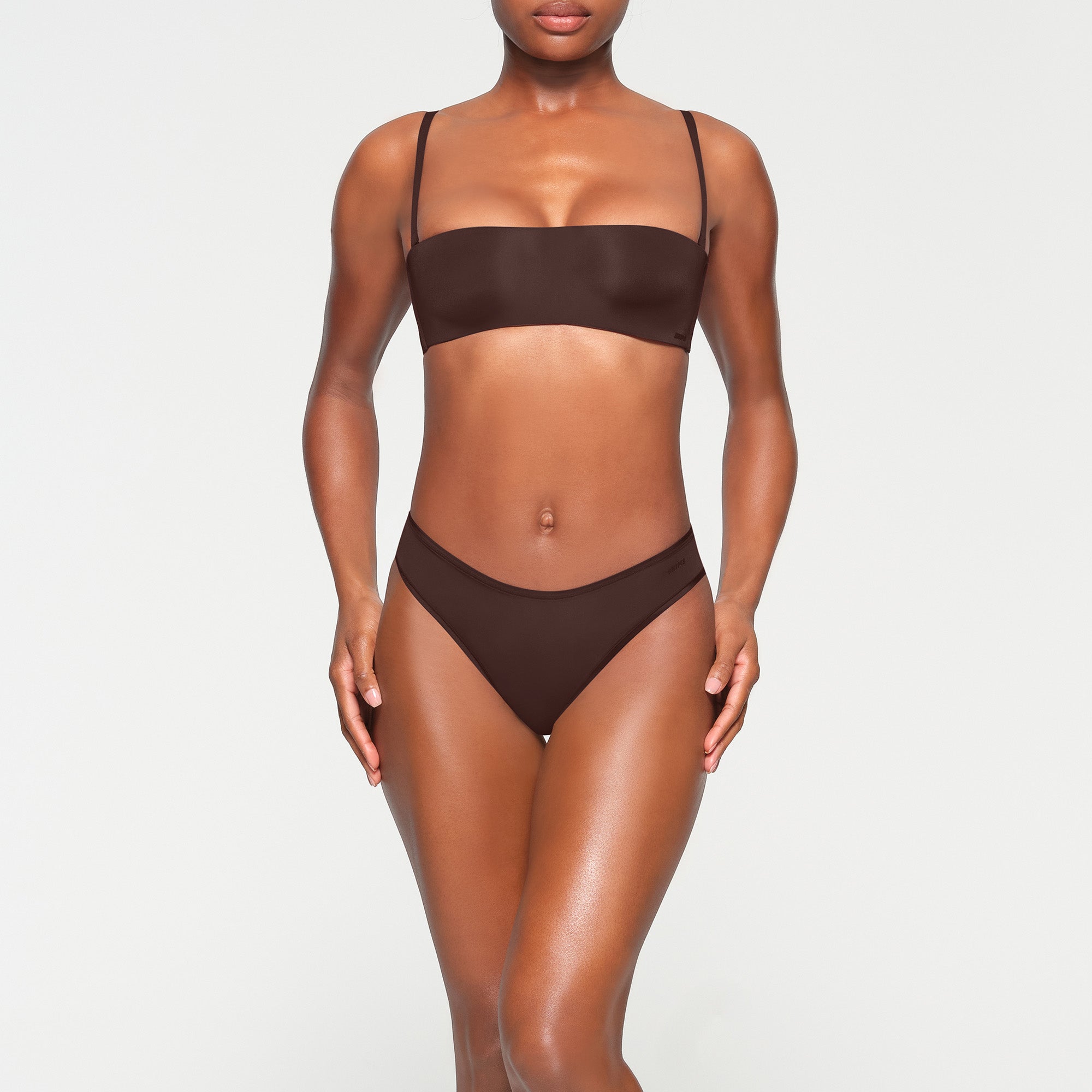 WIRELESS FORM STRAPLESS BRA | ESPRESSO - Image 4