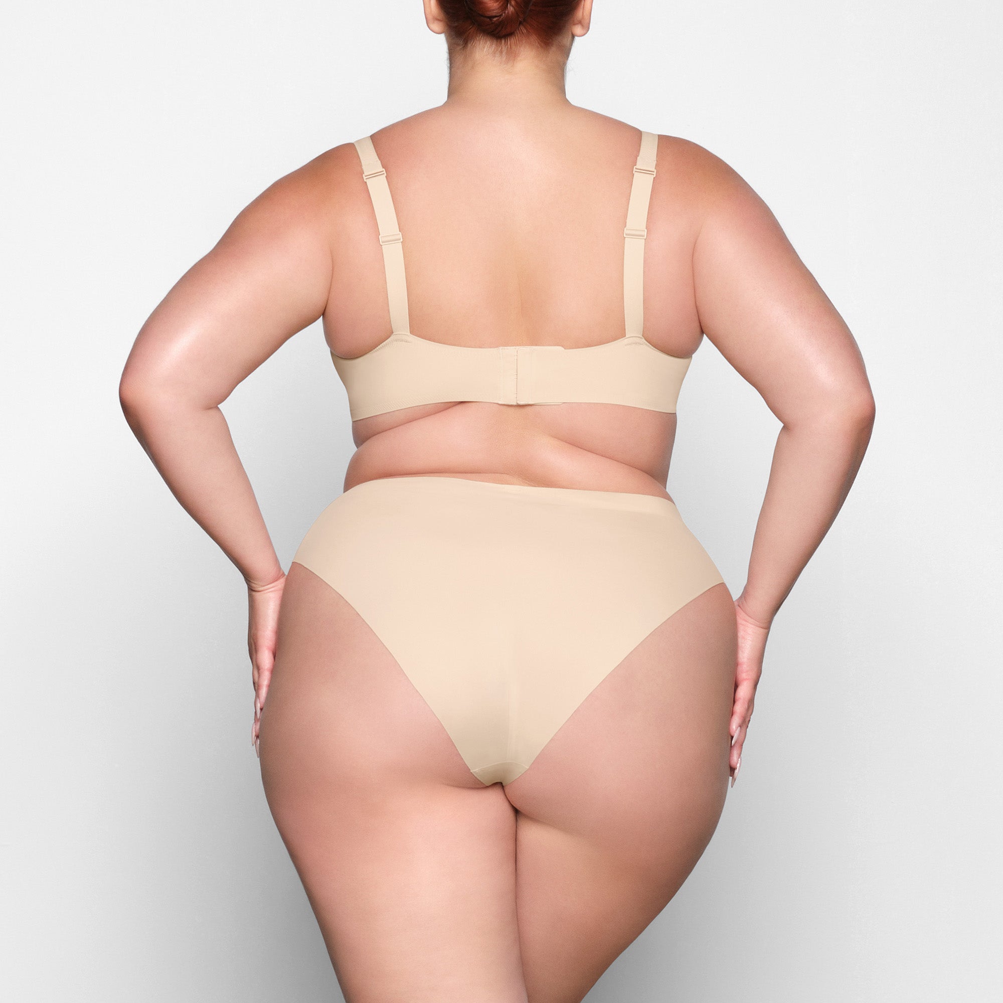 NAKED PLUNGE BRALETTE | SAND - Image 3