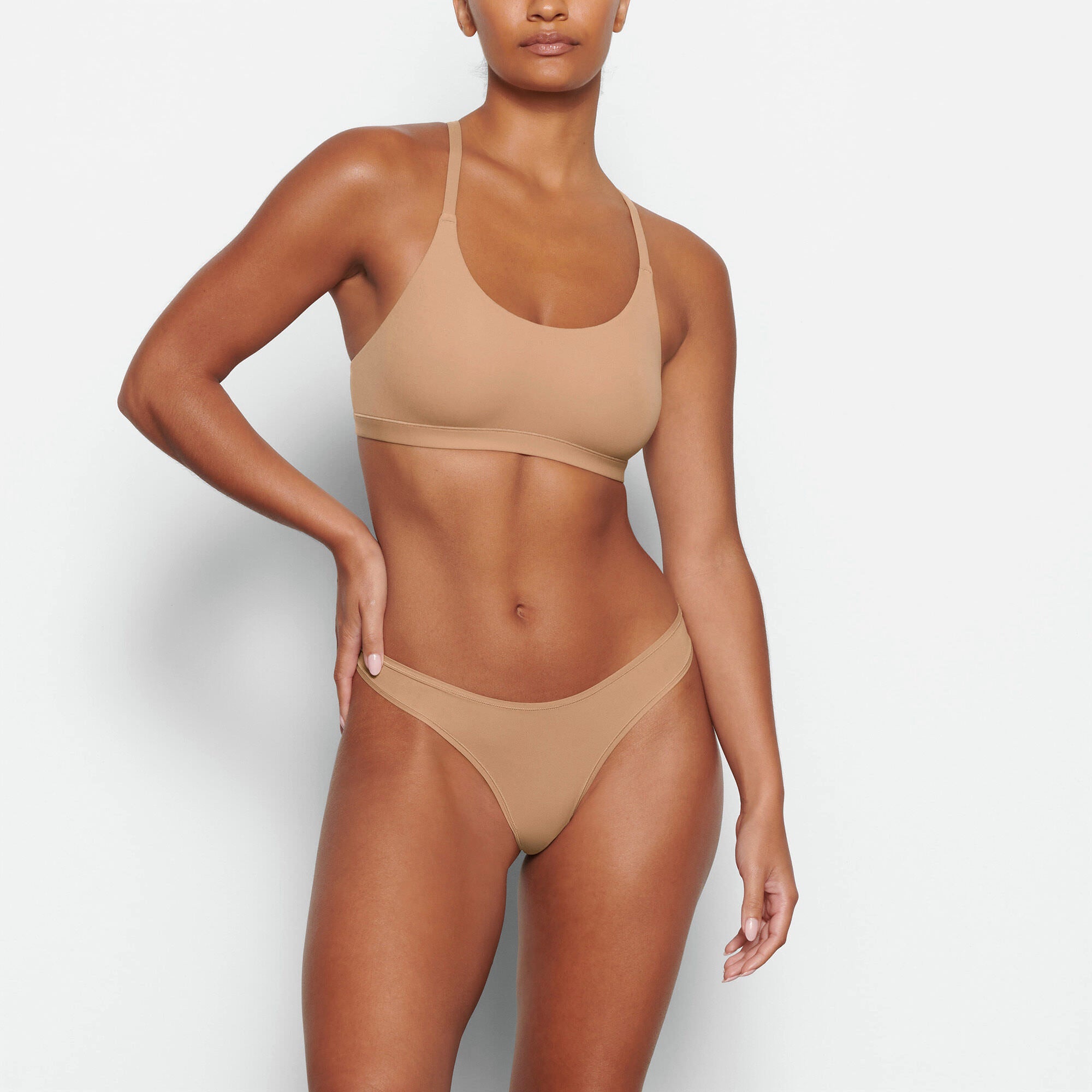 FITS EVERYBODY RACERBACK SCOOP BRALETTE | SIENNA