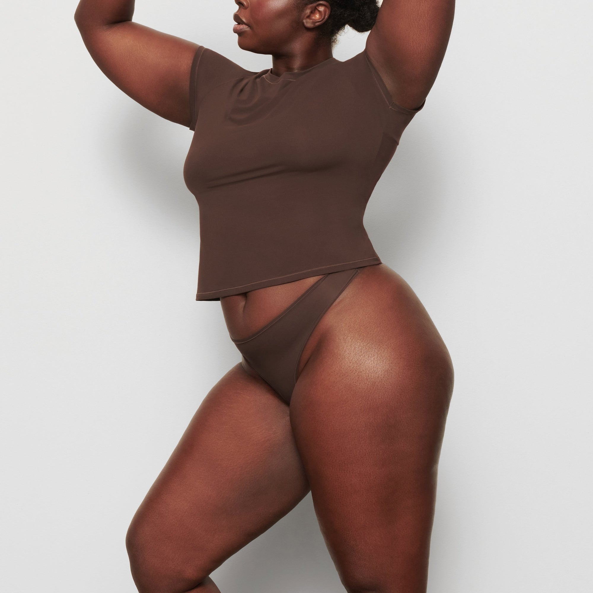 FITS EVERYBODY T-SHIRT | COCOA - Image 2