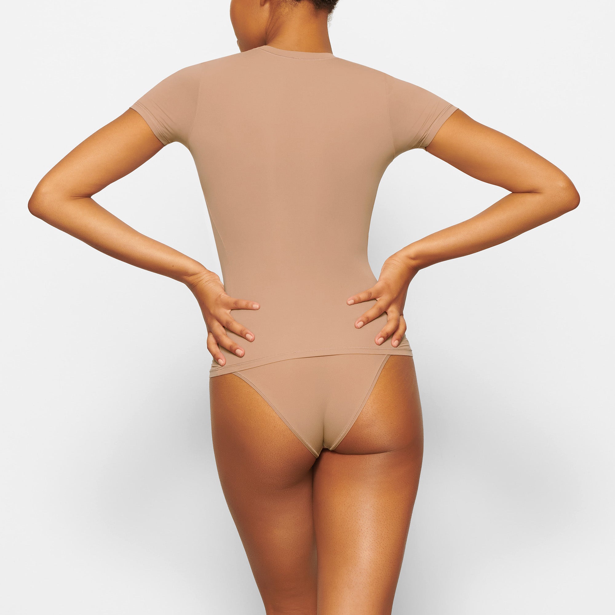 FITS EVERYBODY T-SHIRT | SIENNA - Image 3