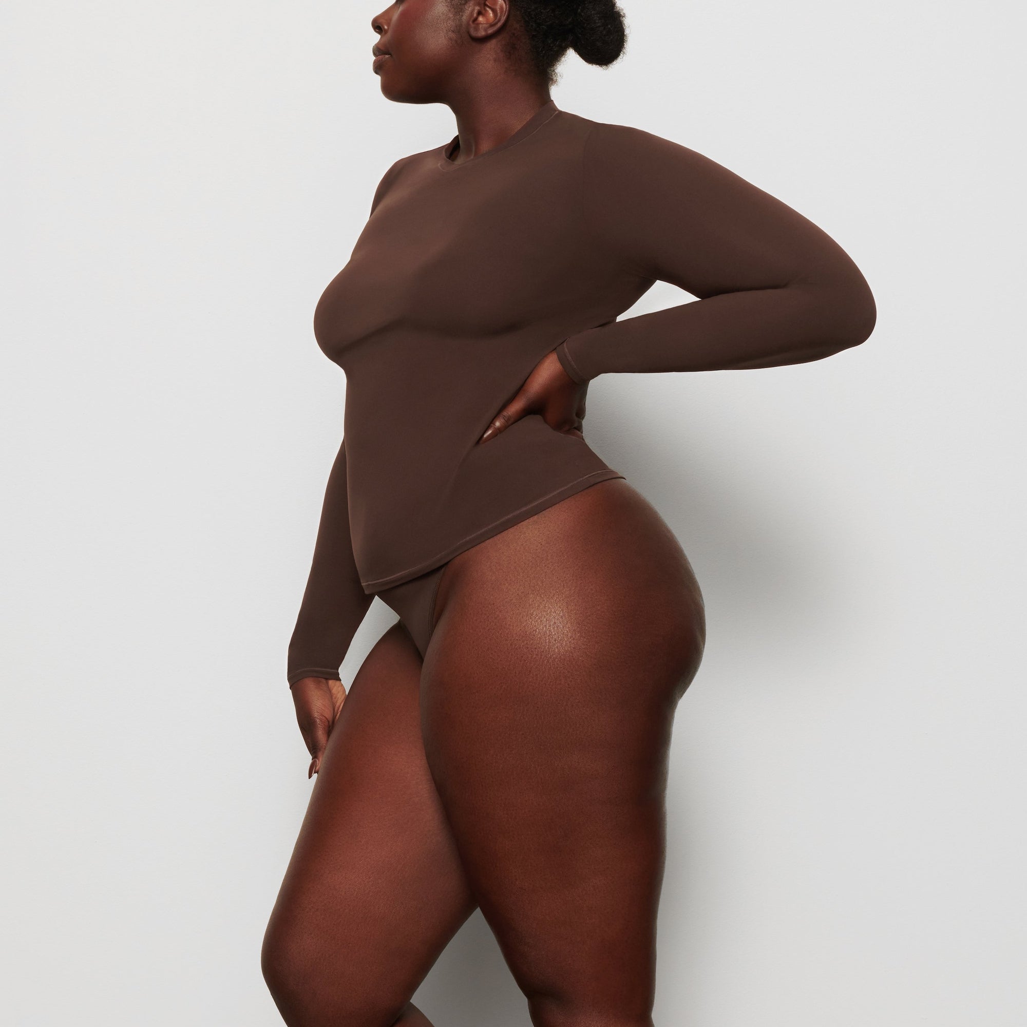 FITS EVERYBODY LONG SLEEVE T-SHIRT | COCOA - Image 2