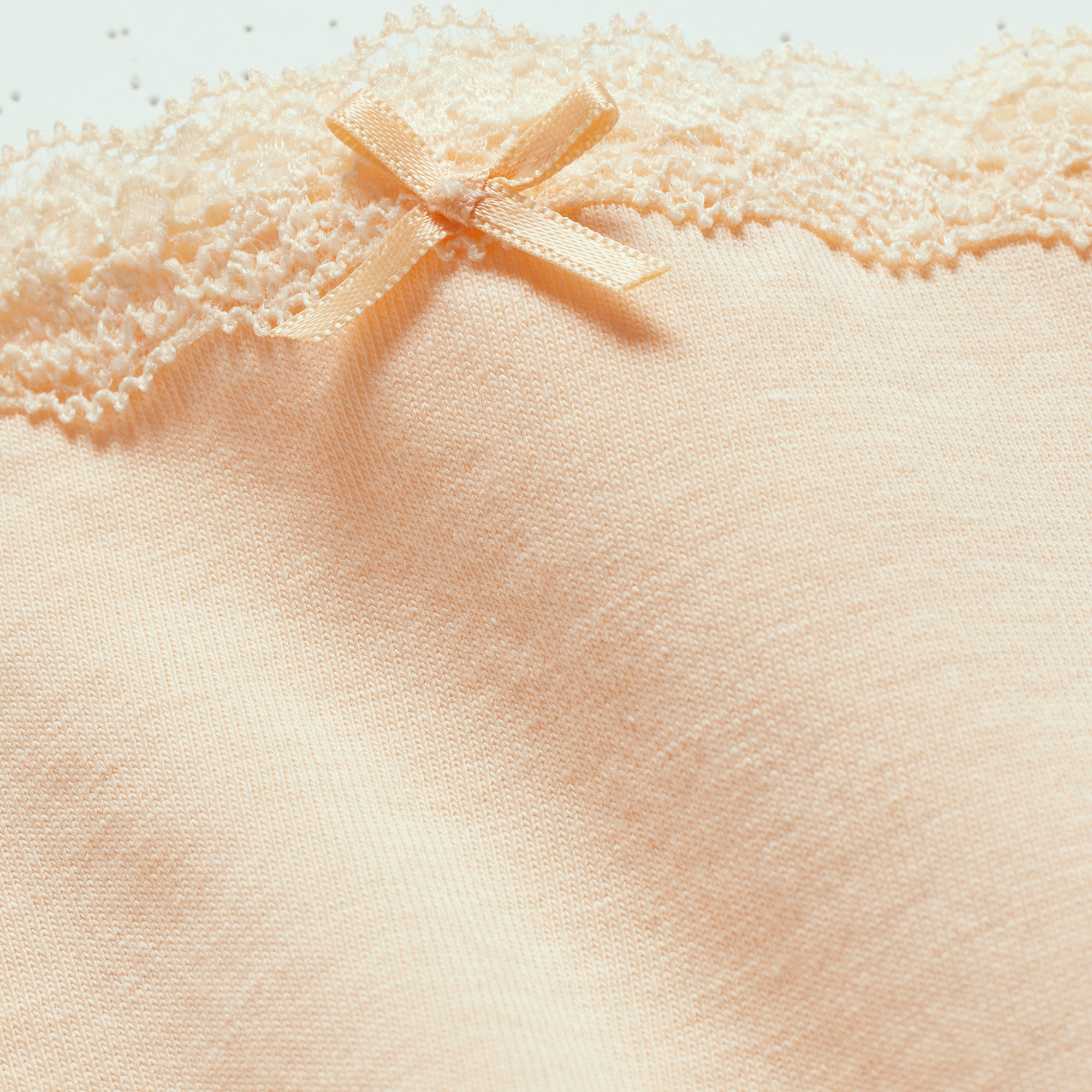 LIGHTWEIGHT COTTON LACE THONG | PEACH - Image 4