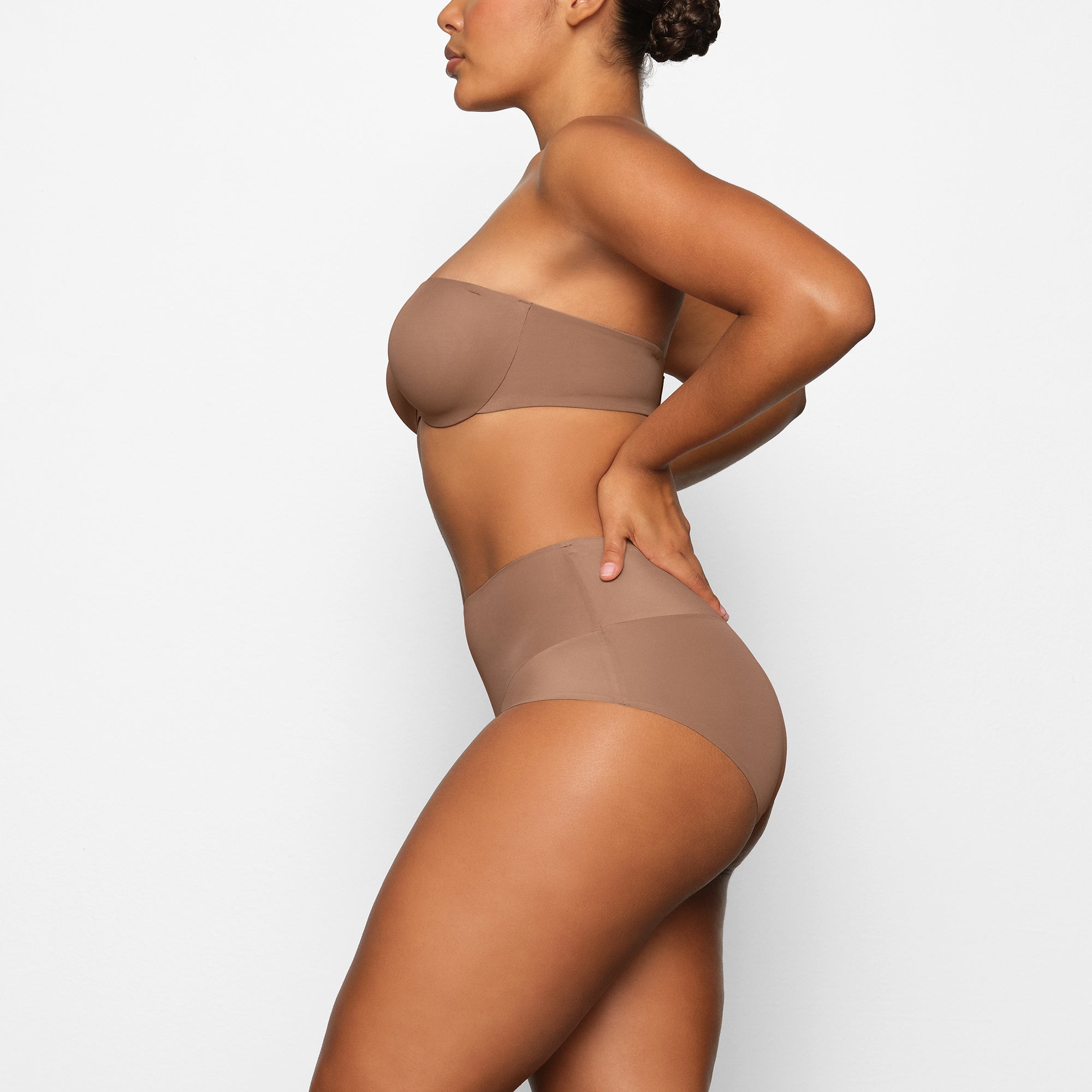 SMOOTHING INTIMATES HIGH-WAISTED BRIEF | SIENNA - Image 2