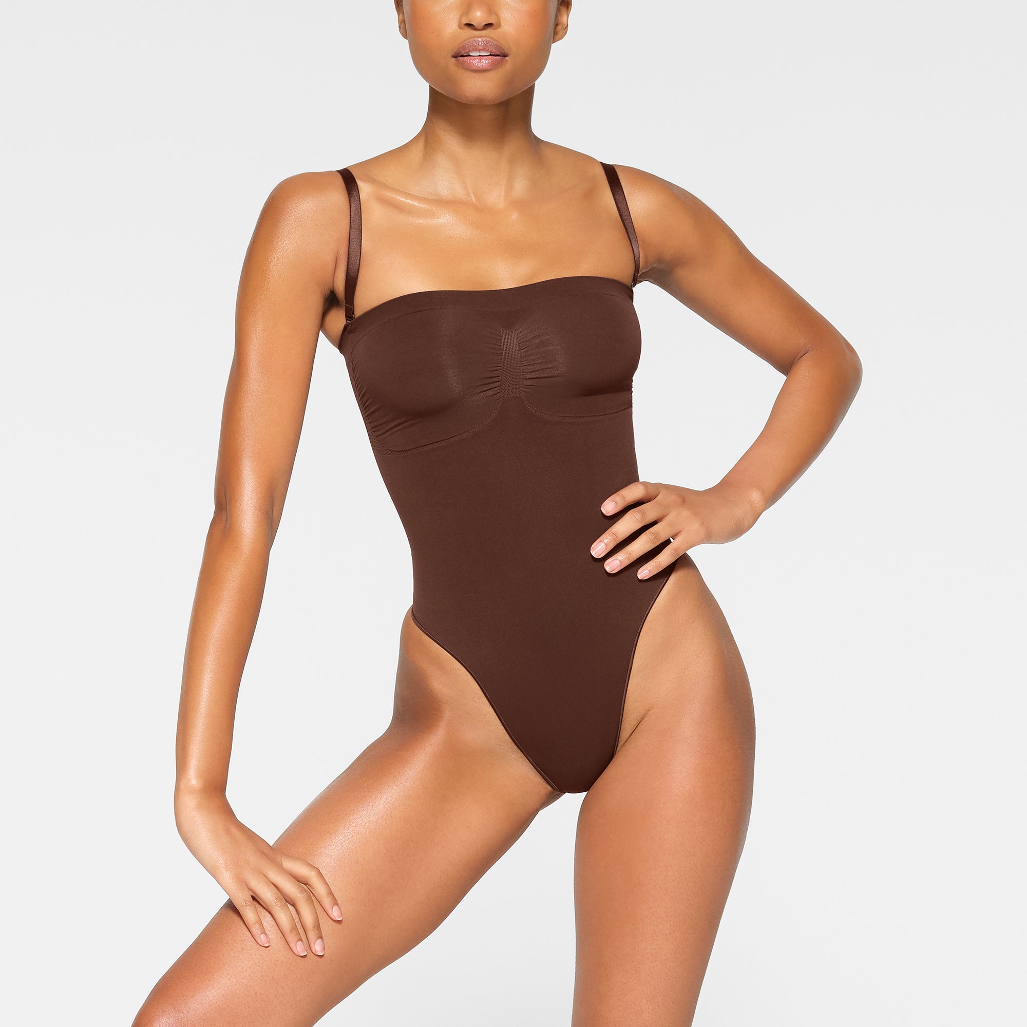 SEAMLESS SCULPT STRAPLESS THONG BODYSUIT | COCOA - Image 4