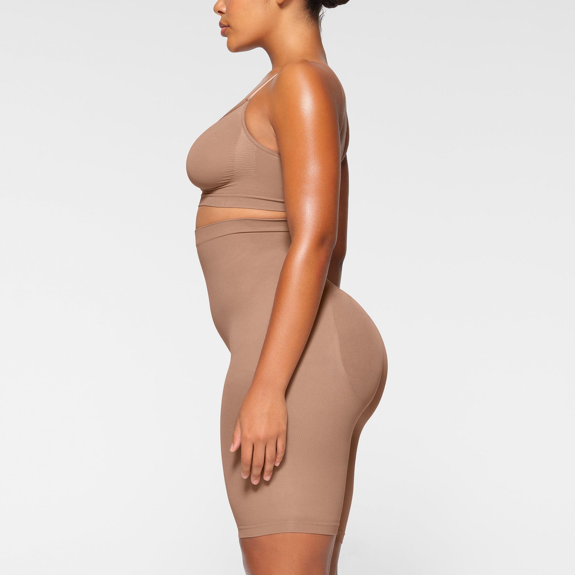 SEAMLESS SCULPT HIGH-WAISTED ABOVE THE KNEE SHORT | SIENNA - Image 2
