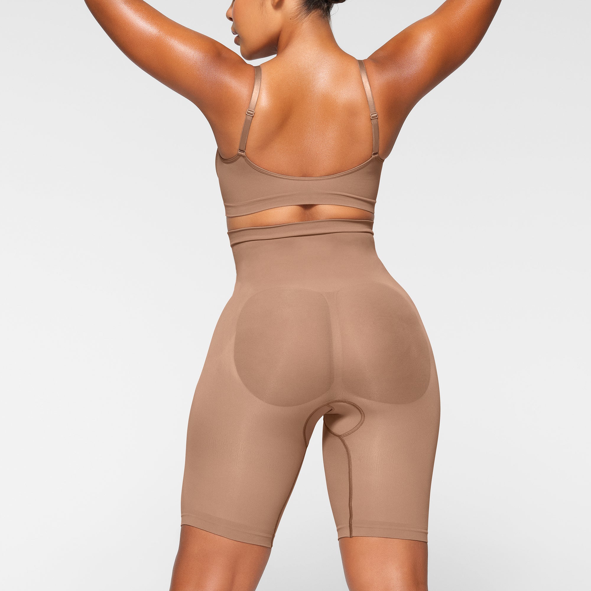 SEAMLESS SCULPT HIGH-WAISTED ABOVE THE KNEE SHORT | SIENNA - Image 3