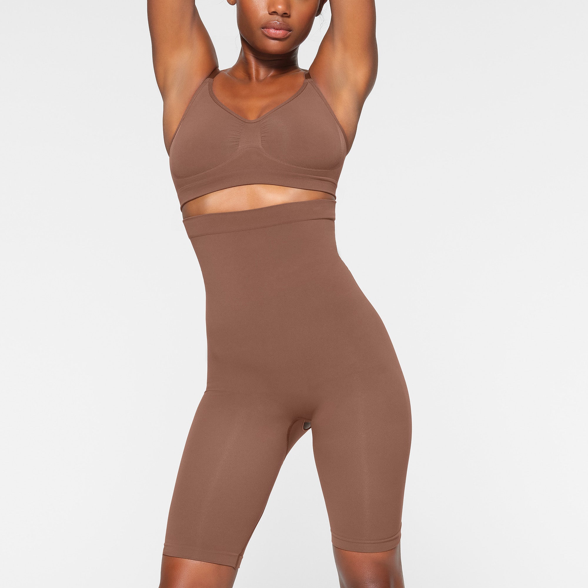 SEAMLESS SCULPT HIGH-WAISTED ABOVE THE KNEE SHORT | JASPER