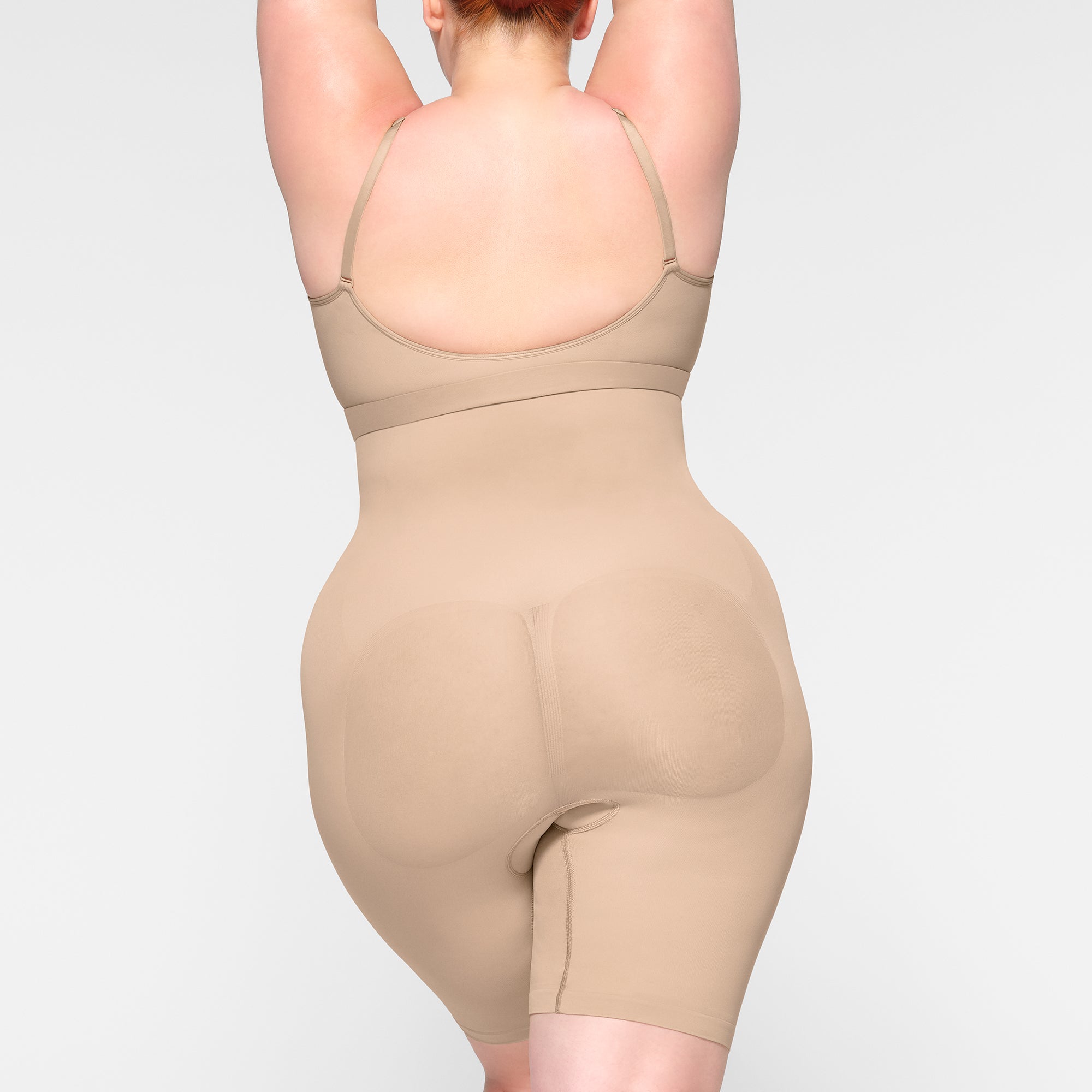 SEAMLESS SCULPT HIGH-WAISTED ABOVE THE KNEE SHORT | MICA - Image 3