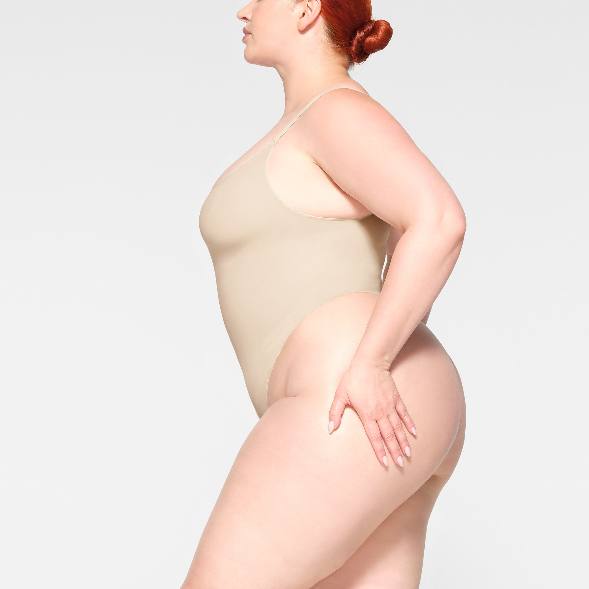SHEER SEAMLESS BODYSUIT | SAND - Image 2