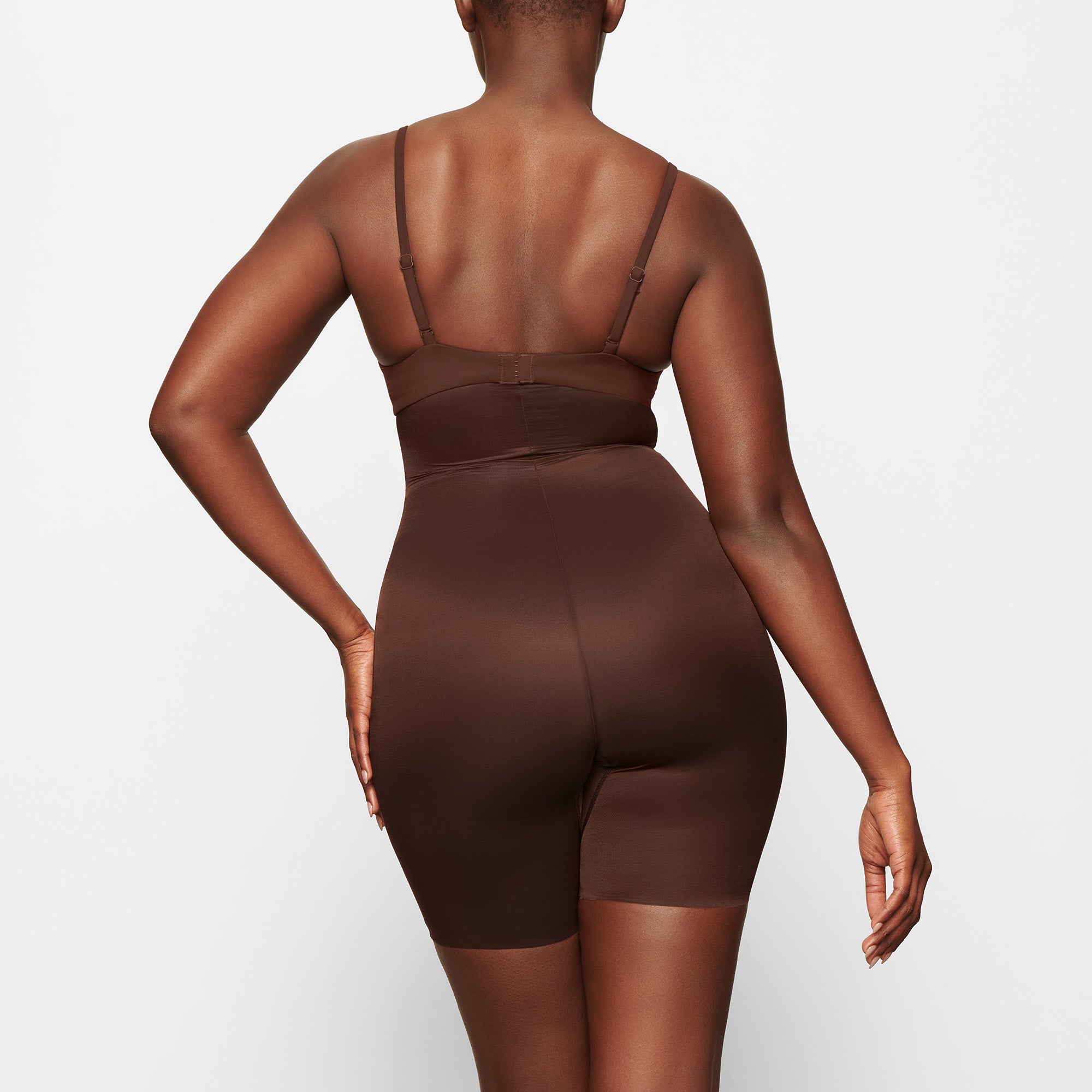 SIMPLY BARE MID THIGH SHORT | COCOA - Image 3