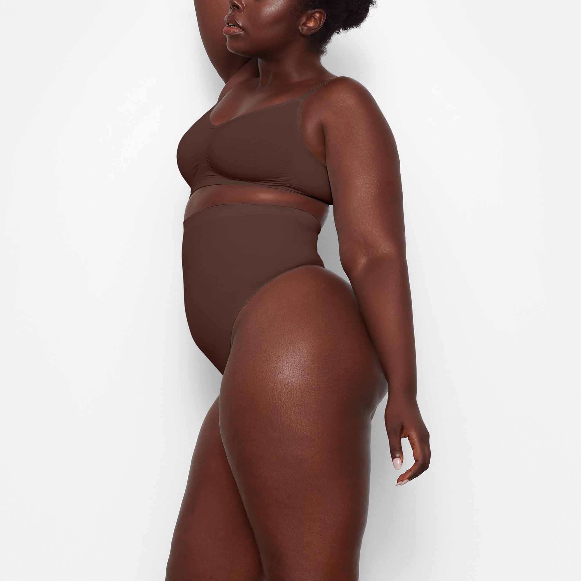 SEAMLESS SCULPT HIGH-WAISTED THONG | COCOA - Image 2