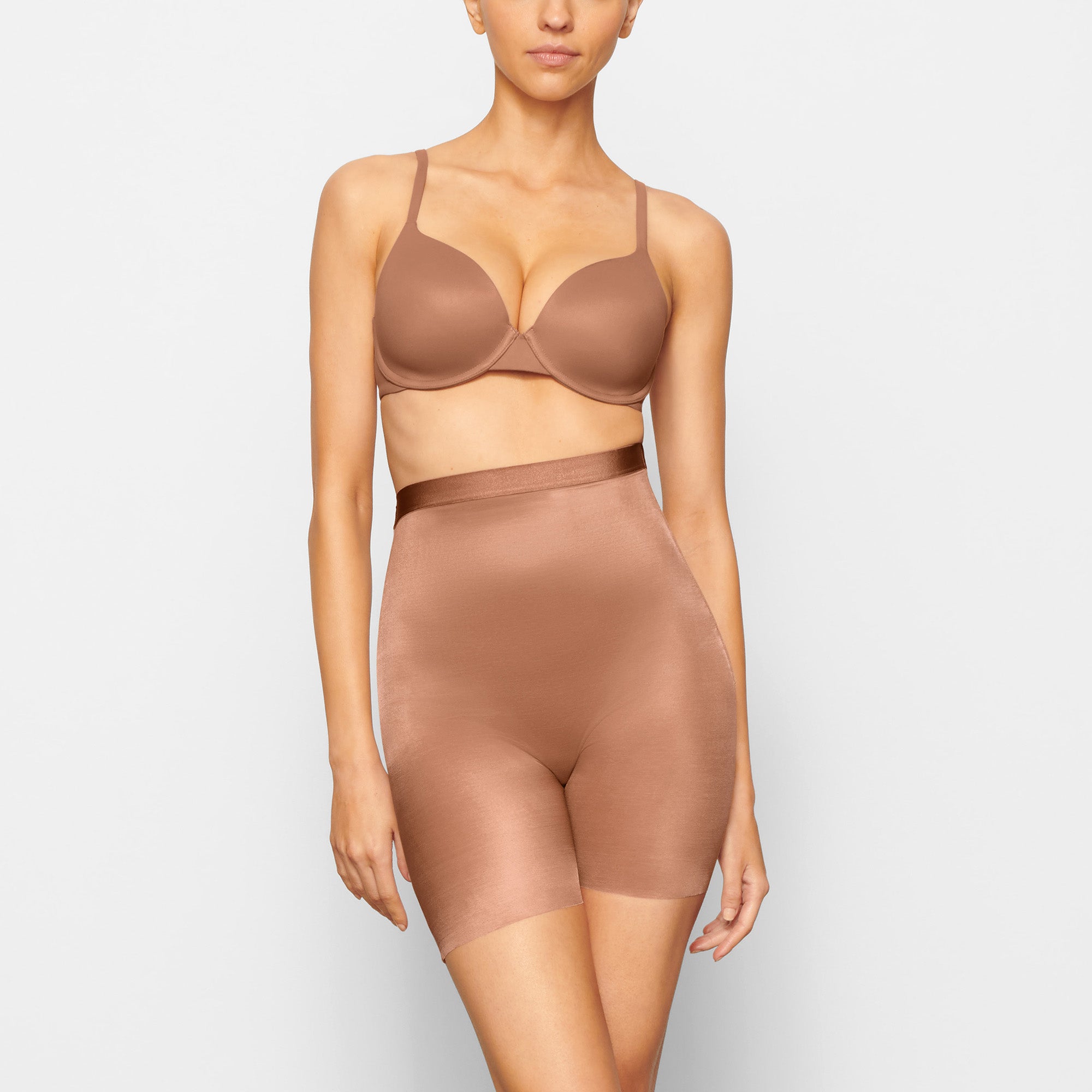 SIMPLY BARE LOW BACK SHORT | SIENNA