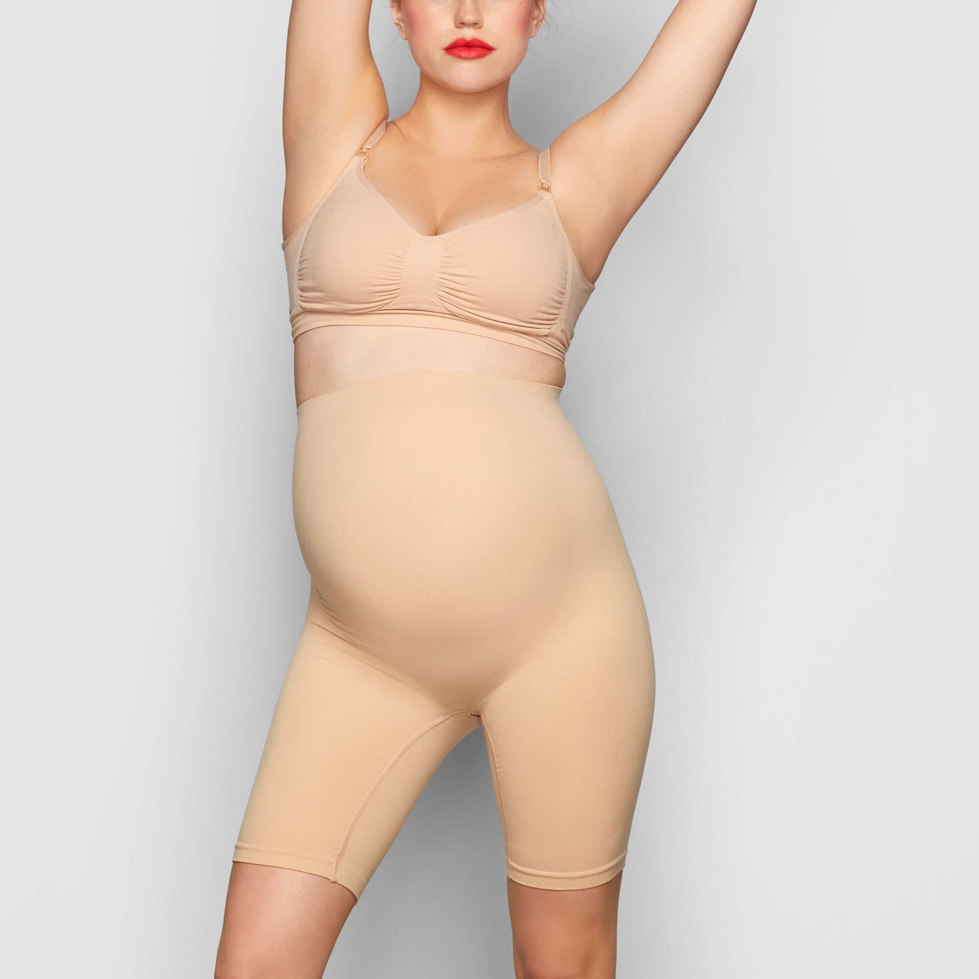 MATERNITY SCULPTING SHORT MID THIGH | CLAY