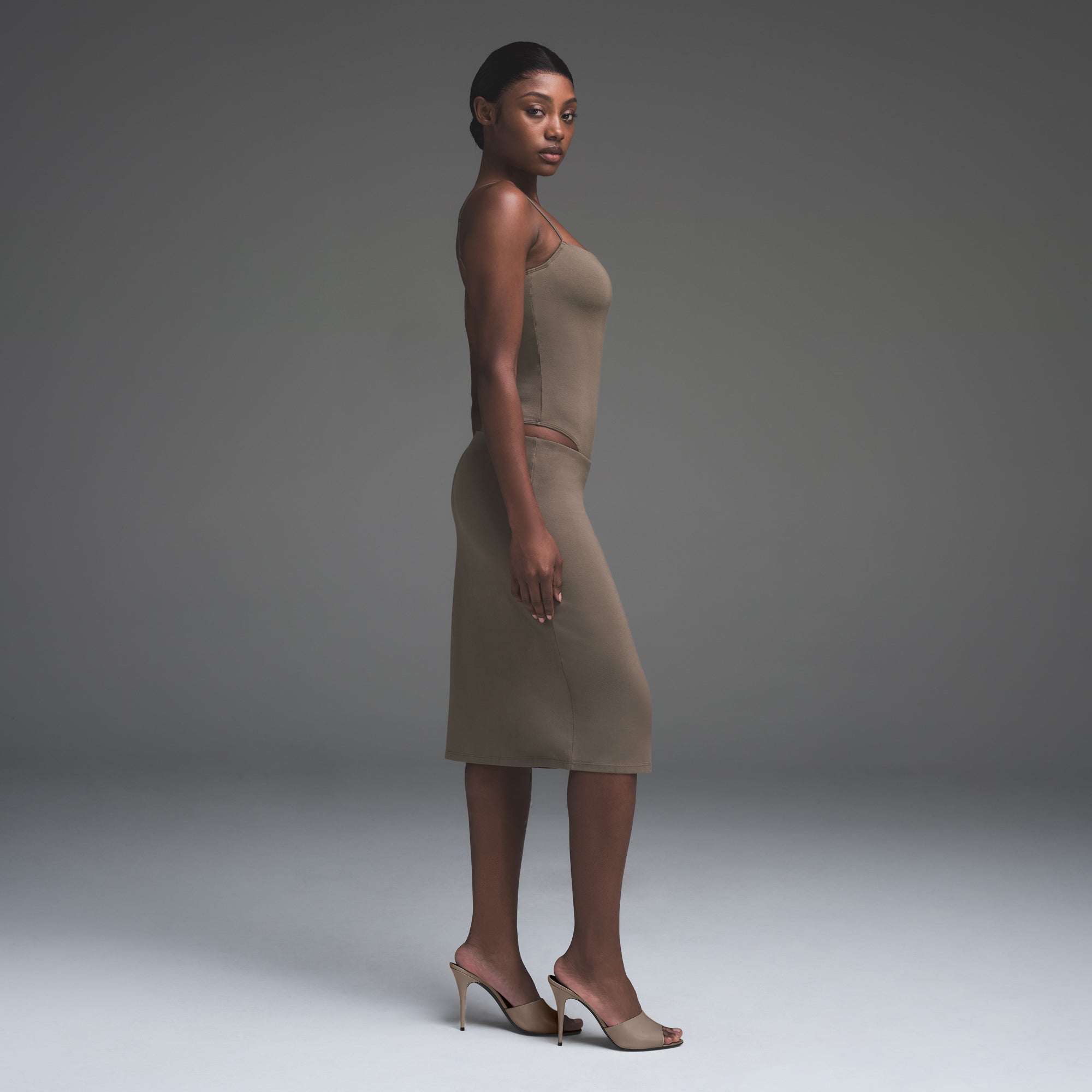 SMOOTH LAYERS CAMI BODYSUIT | TRUFFLE - Image 2