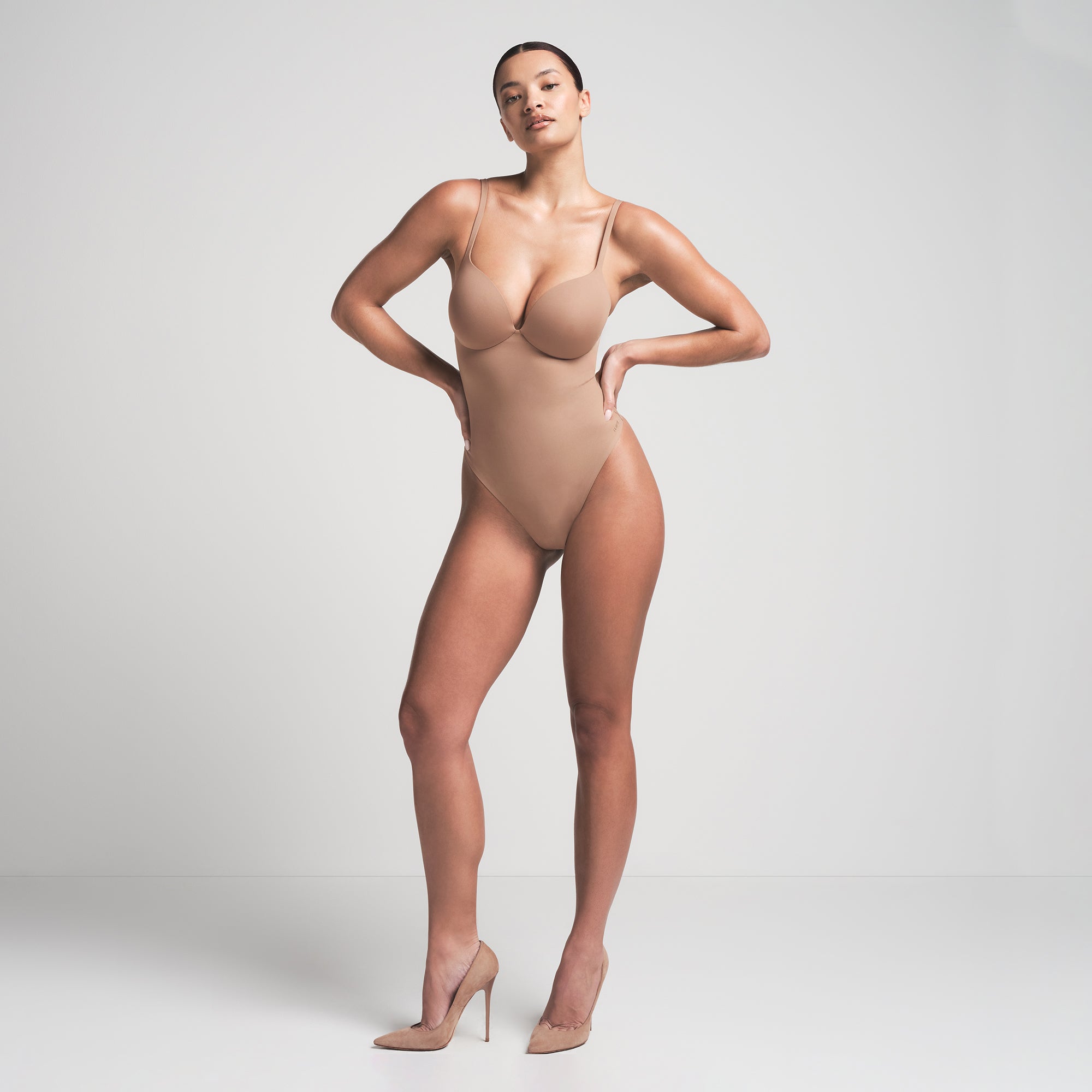 SKIMS ULTIMATE BODY PUSH-UP THONG BODYSUIT | SIENNA - Image 4
