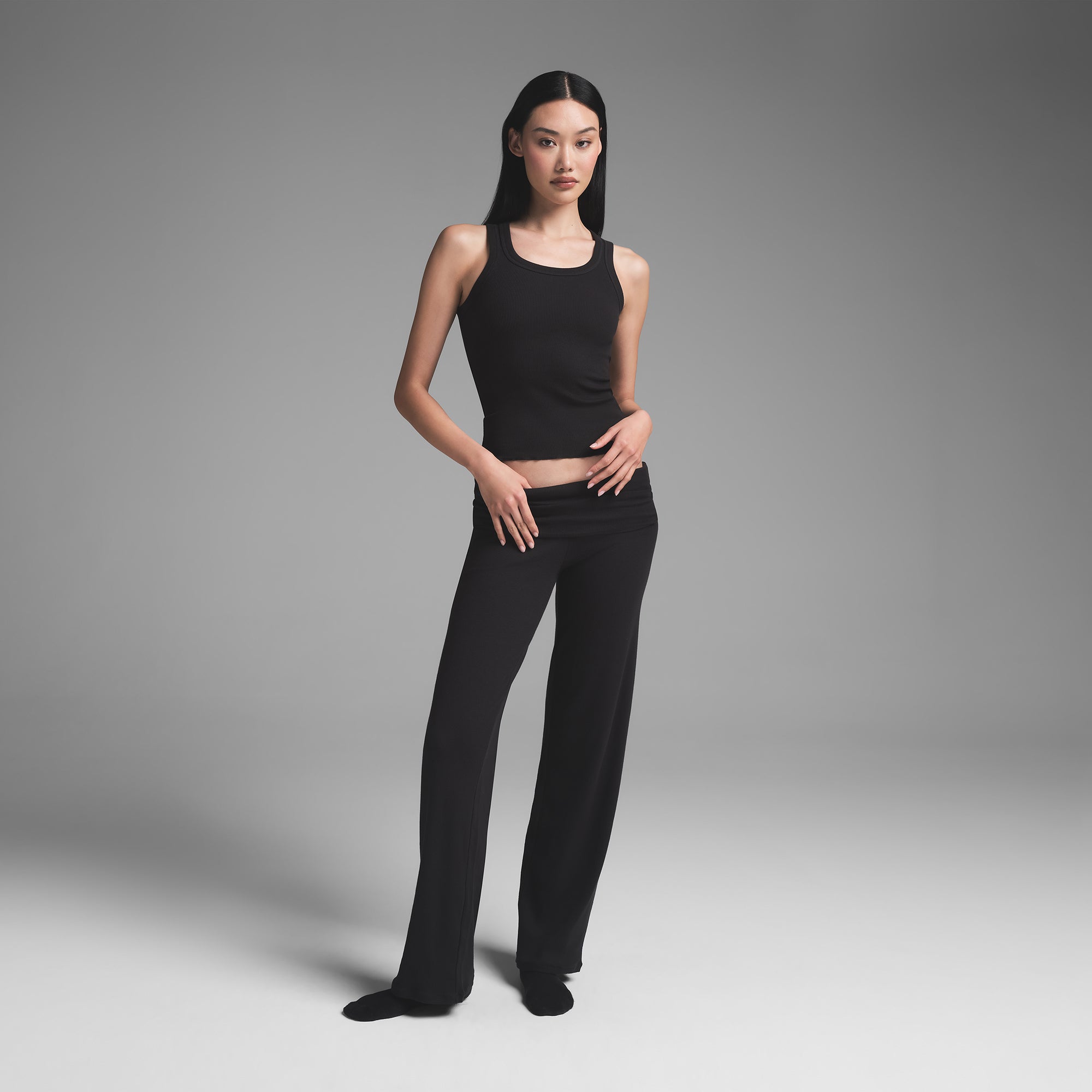 COTTON RIB SCOOP NECK TANK | SOOT