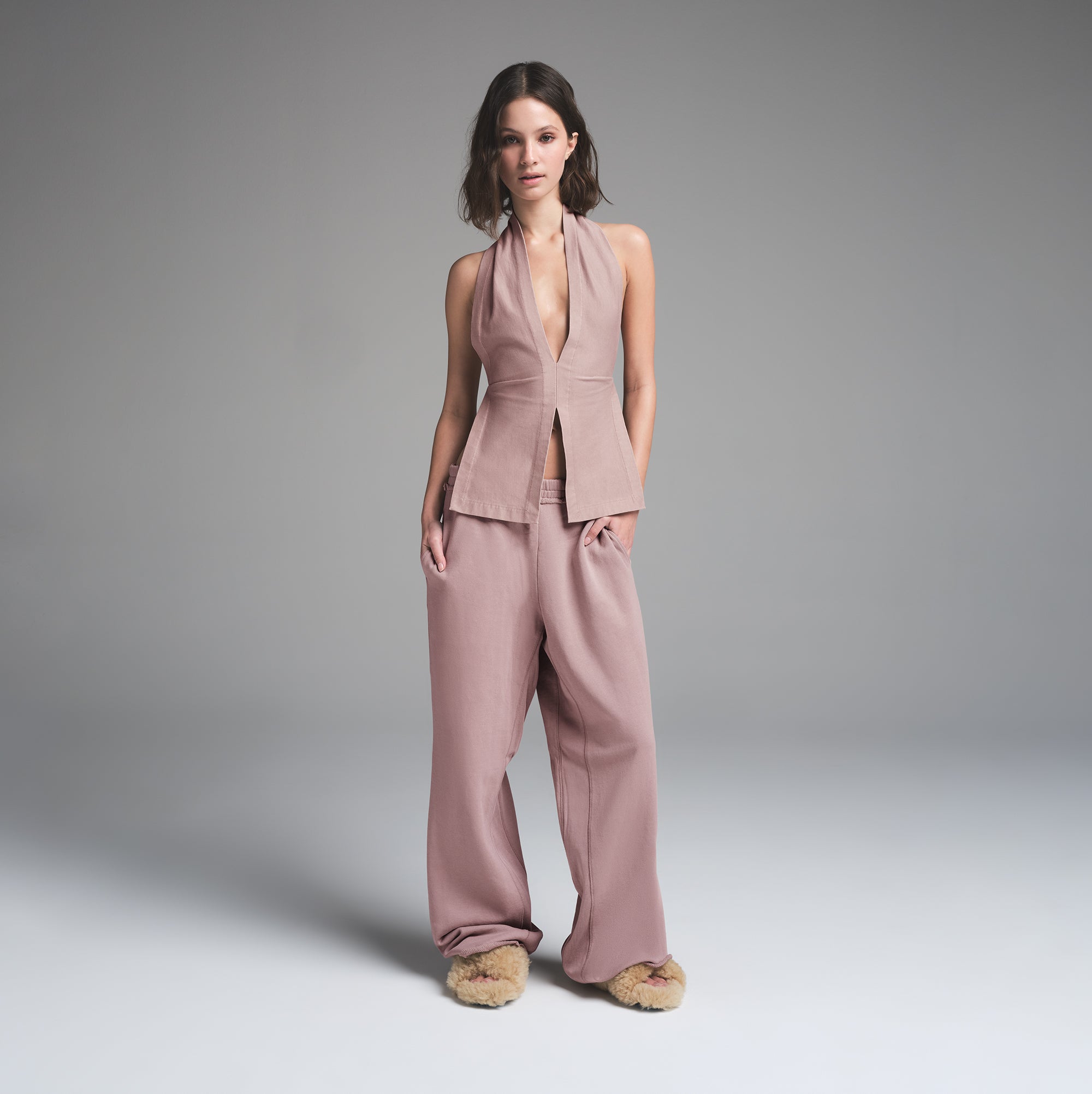 OUTDOOR HEAVY JERSEY HALTER TOP | FAWN