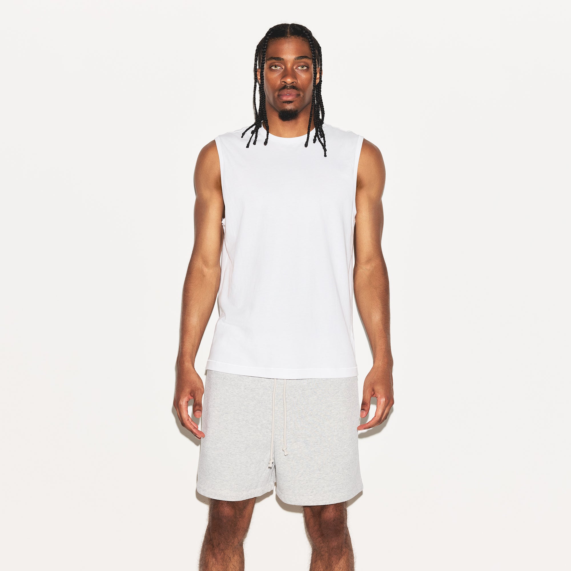 SKIMS COTTON MENS RELAXED SLEEVELESS SHIRT | CHALK