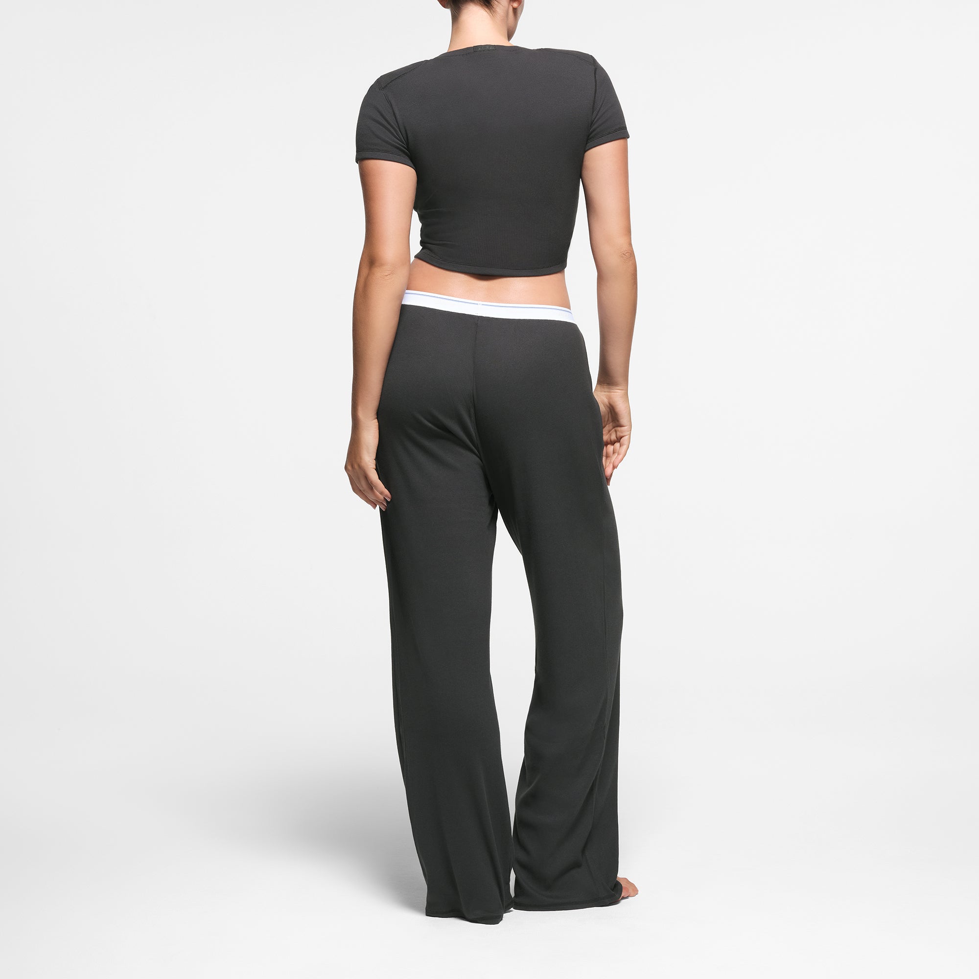 COTTON RIB SHOULDER PAD CROPPED TOP | SOOT - Image 3