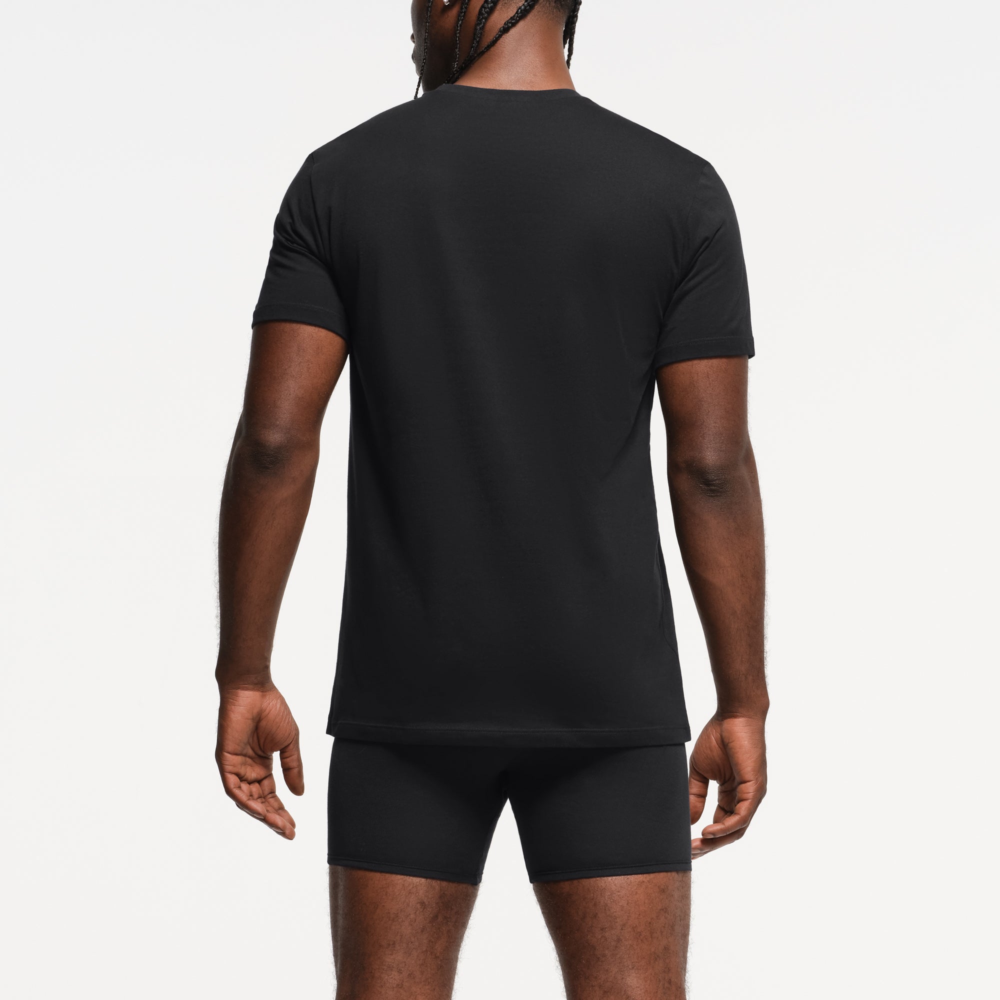 SKIMS BASICS MENS LIGHTWEIGHT T-SHIRT 3-PACK | OBSIDIAN - Image 4