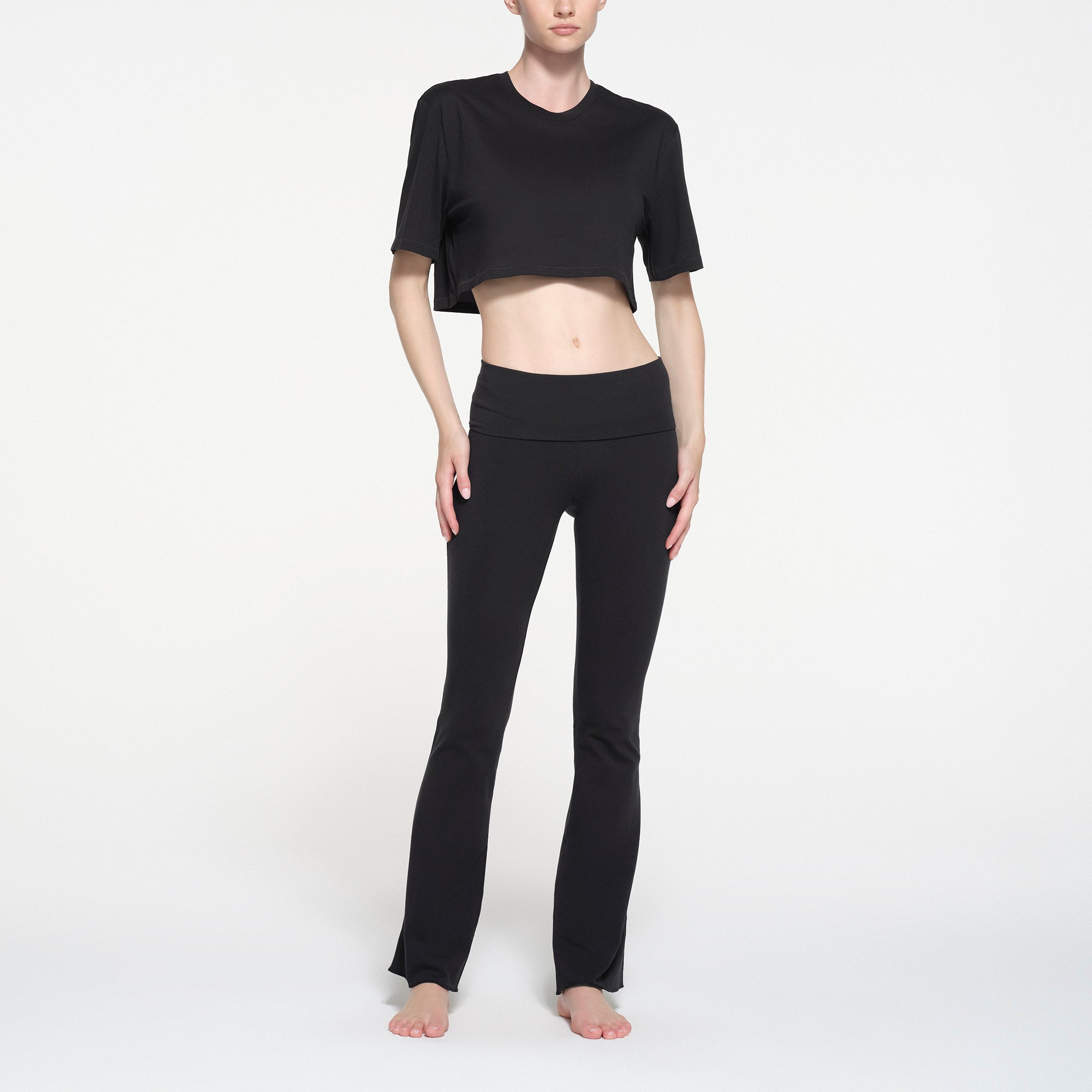 RELAXED TEES OVERSIZED CROPPED T-SHIRT | ONYX