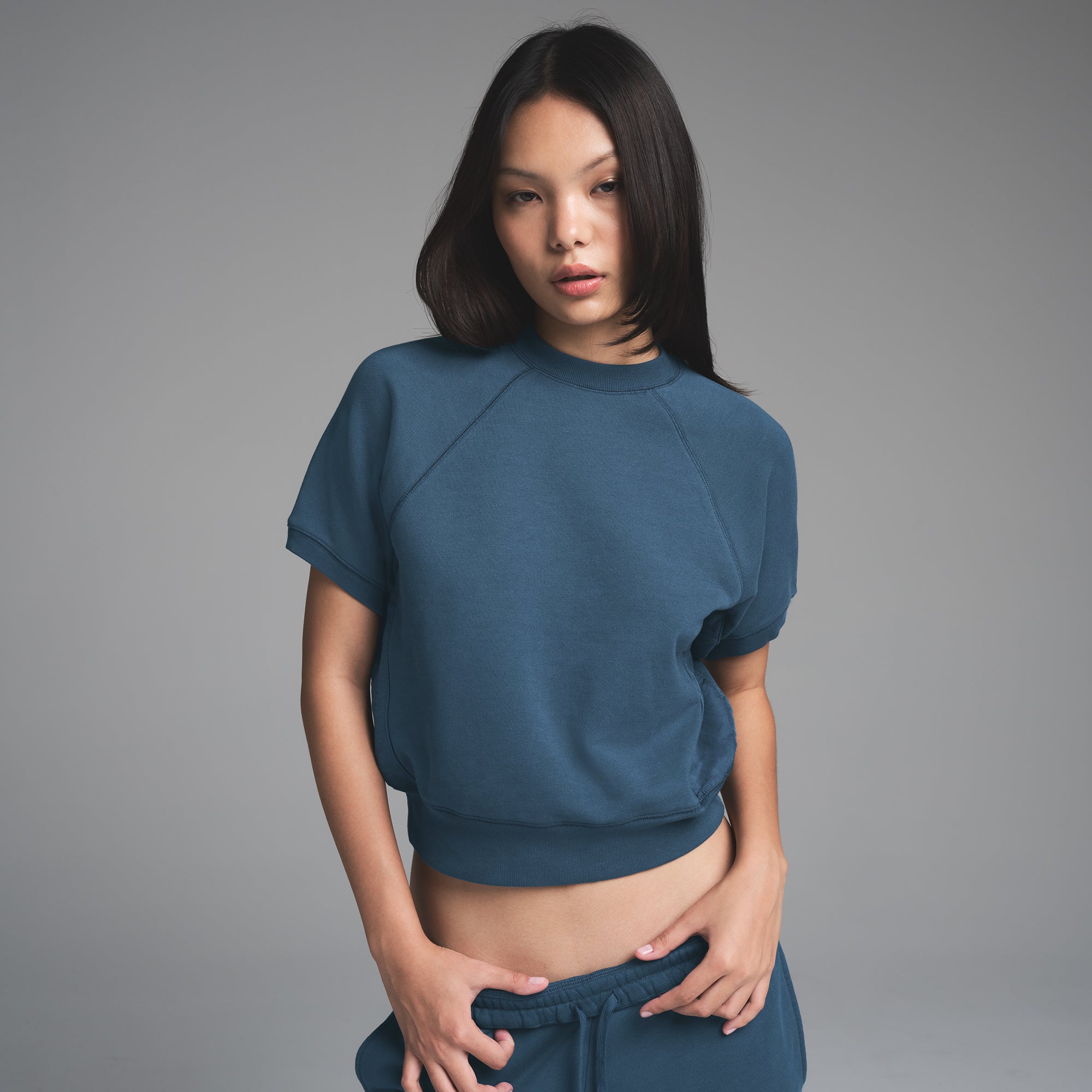 FRENCH TERRY RAGLAN SHORT SLEEVE SWEATSHIRT | INDIGO