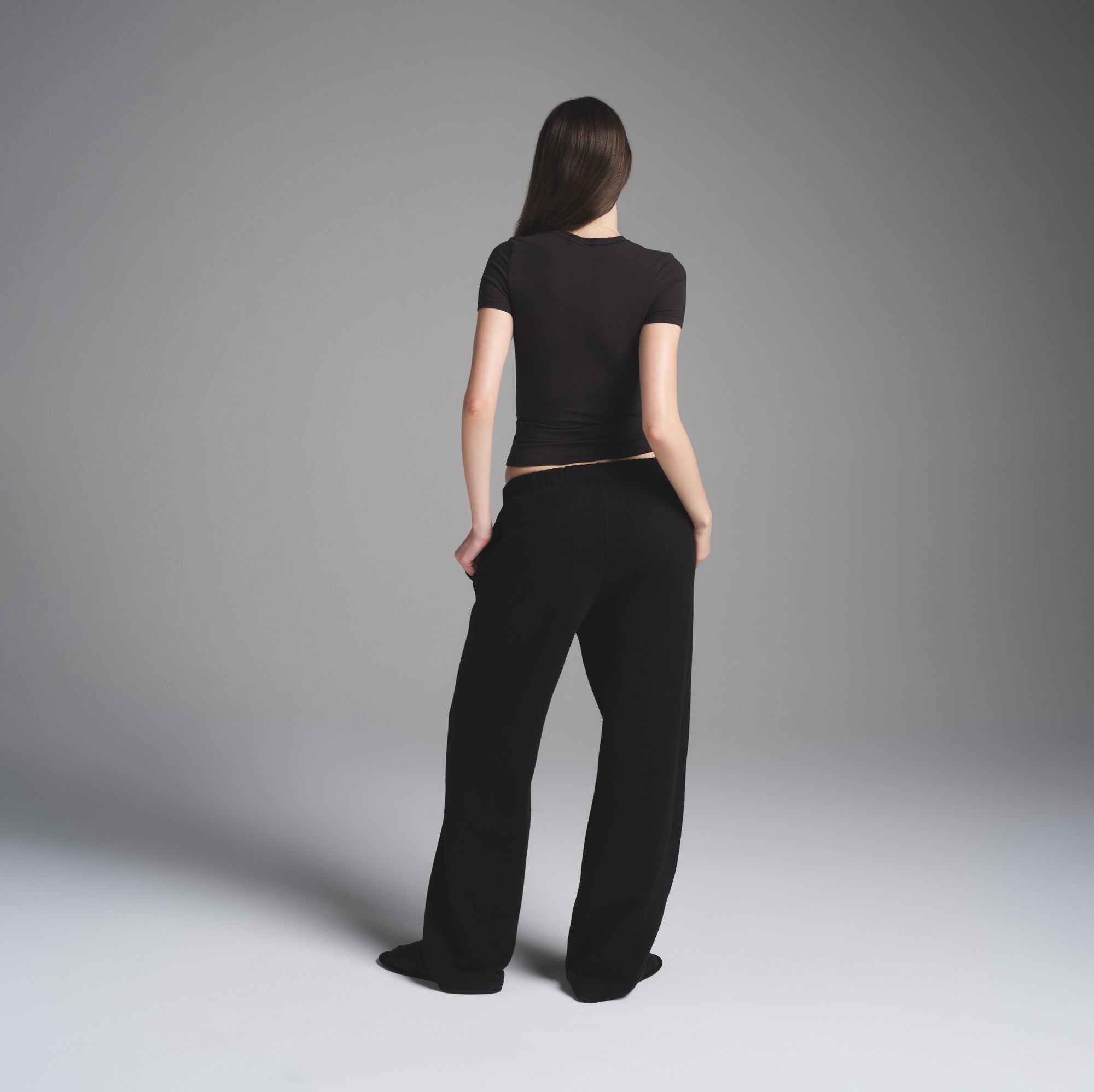 COTTON FLEECE CLASSIC STRAIGHT LEG PANT | ONYX - Image 3