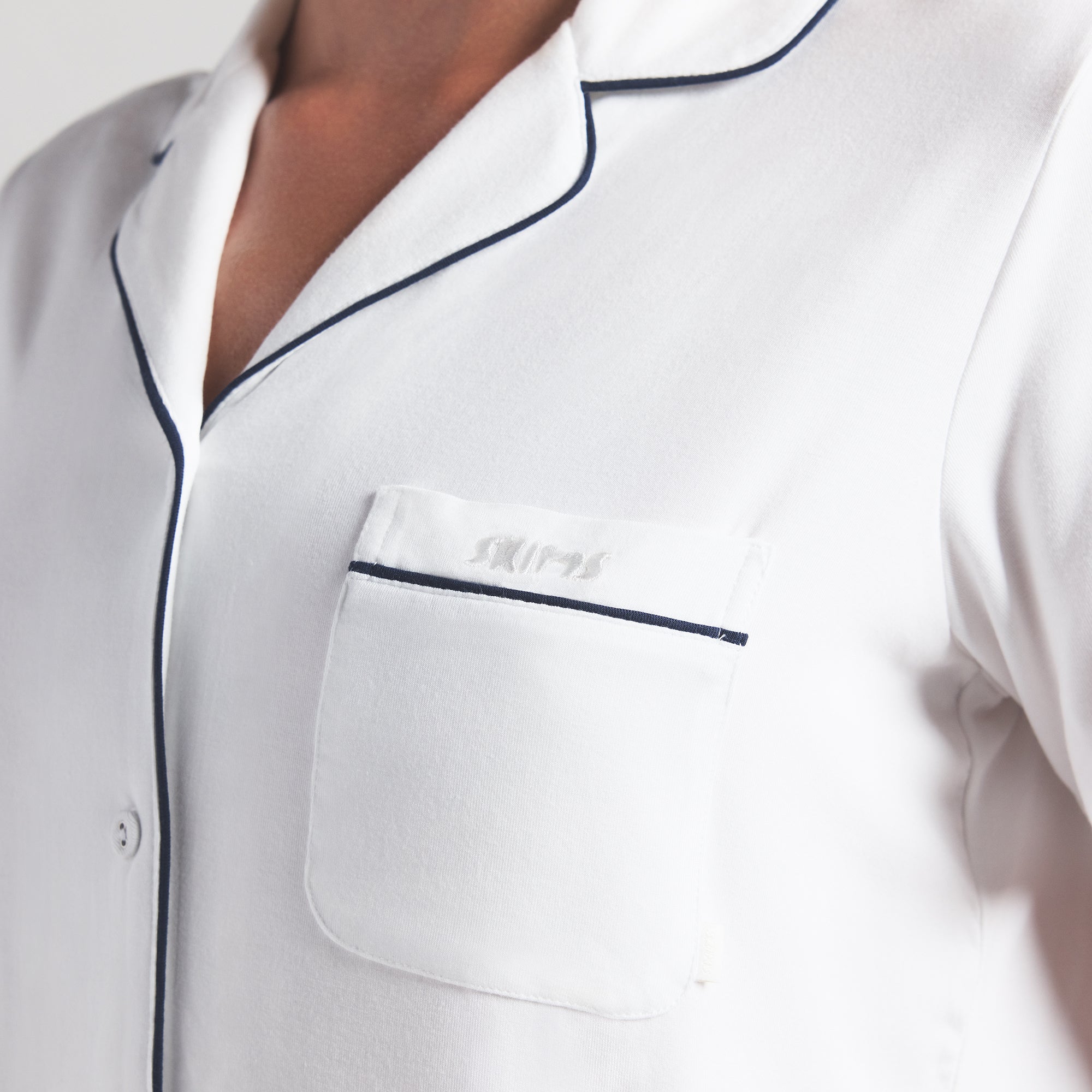 SKIMS SLEEP SHORT SLEEVE BUTTON UP SET | MARBLE CONTRAST - Image 3