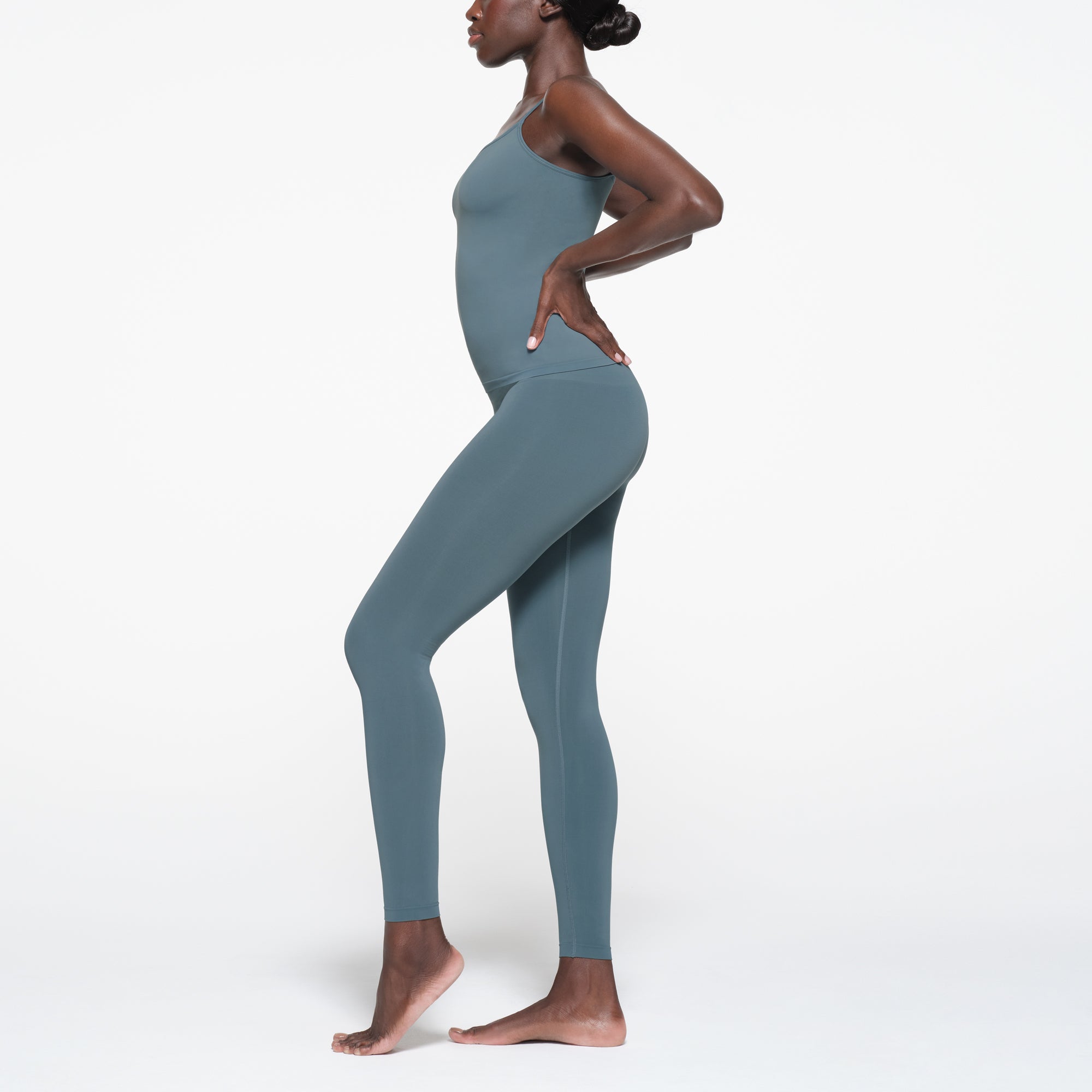 SOFT SMOOTHING SEAMLESS CAMI | KYANITE - Image 2