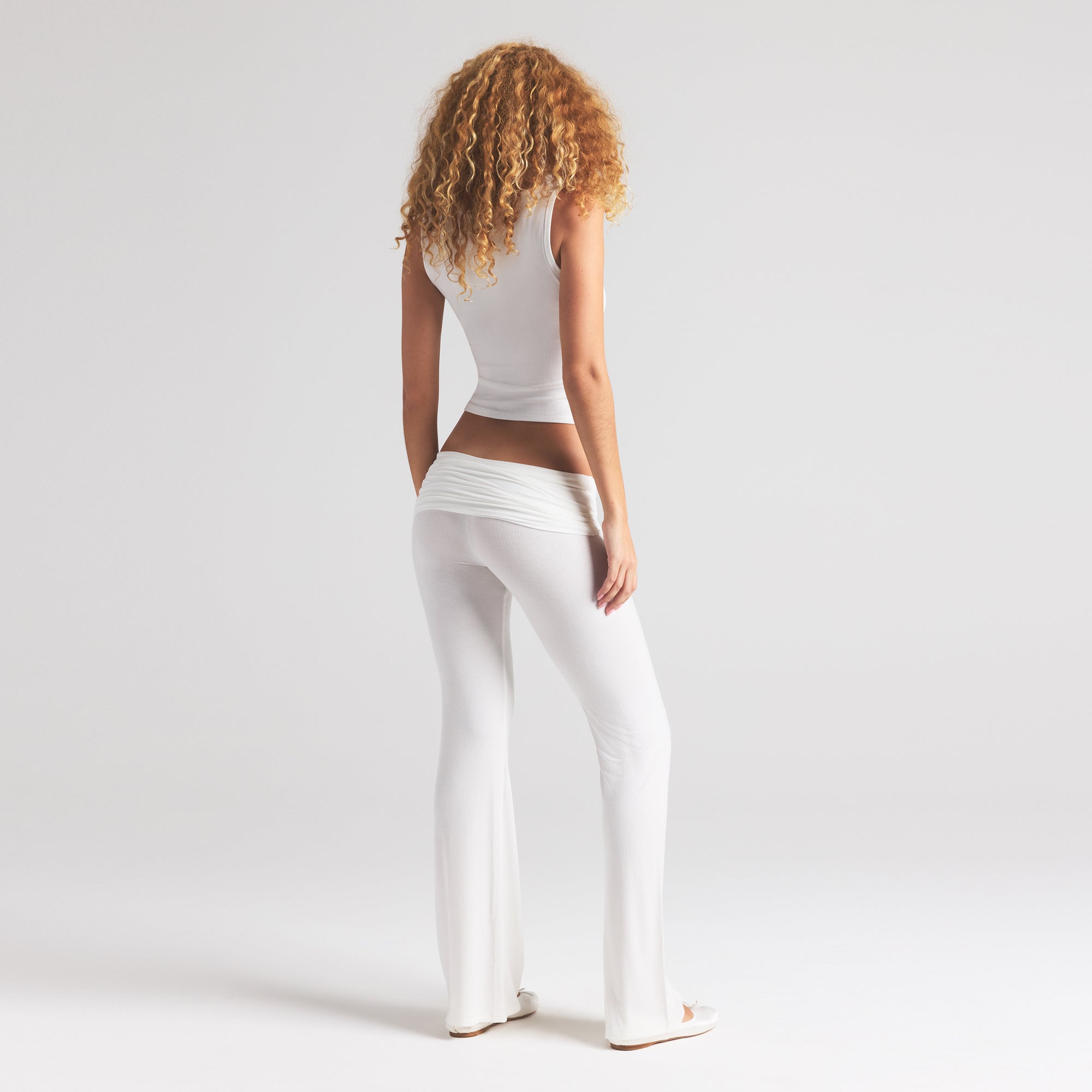 SOFT LOUNGE LACE TANK WITH BRALETTE | MARBLE - Image 3