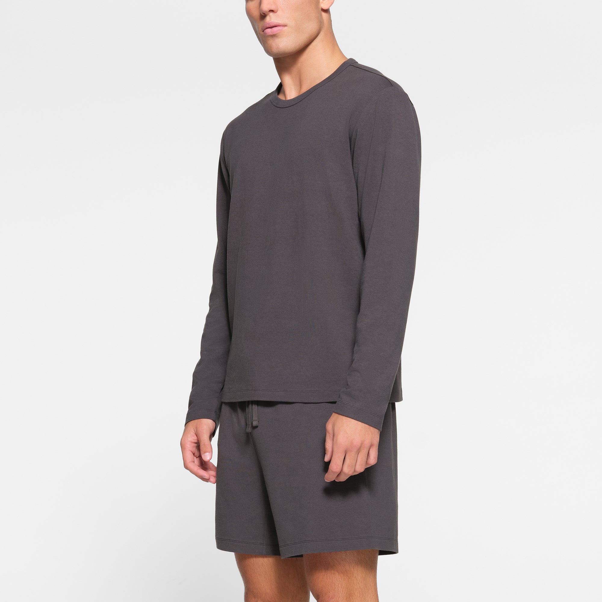JERSEY LOUNGE MENS RELAXED LONG SLEEVE T-SHIRT | ASH - Image 2